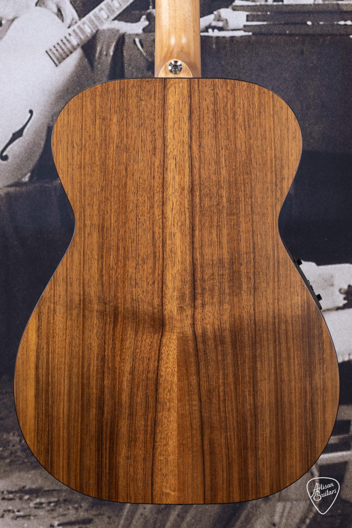 Maton Guitars Solid Road Series SRS-808 - 16202