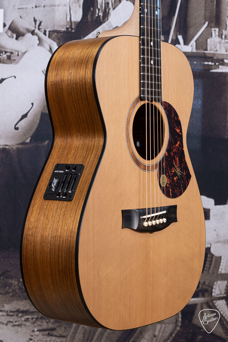 Maton Guitars Solid Road Series SRS-808 - 16165