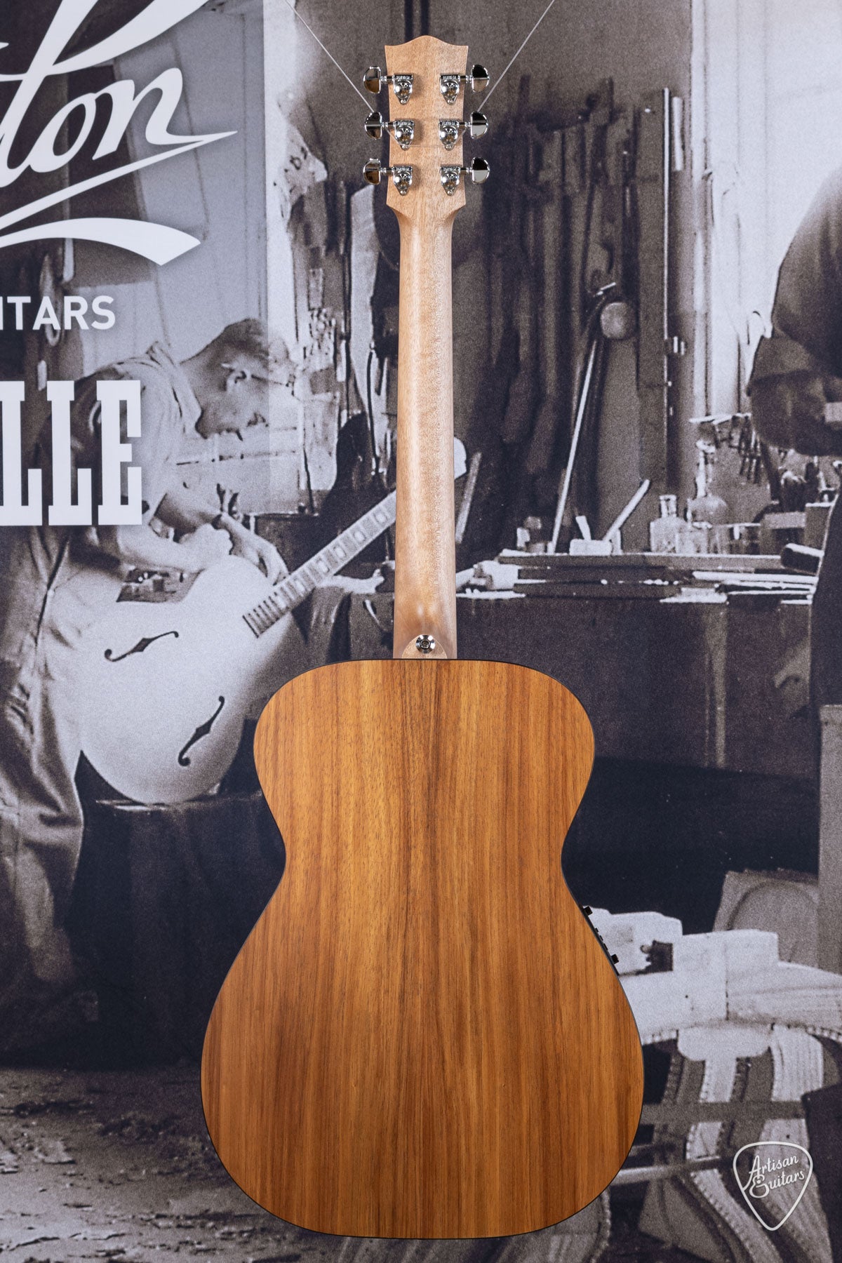 Maton Guitars Solid Road Series SRS-808 - 16164