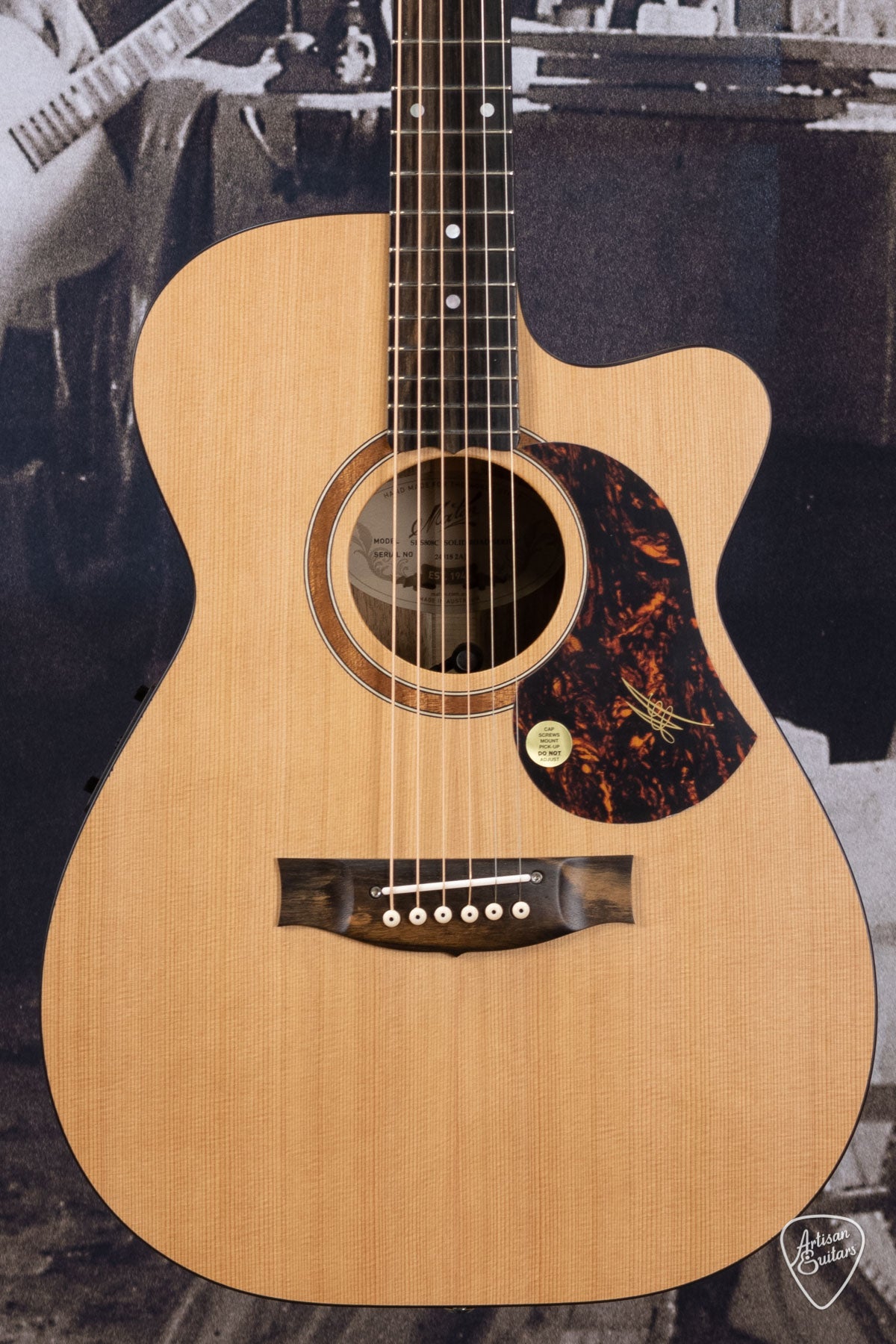 Maton Guitars Solid Road Series SRS-808C - 16206