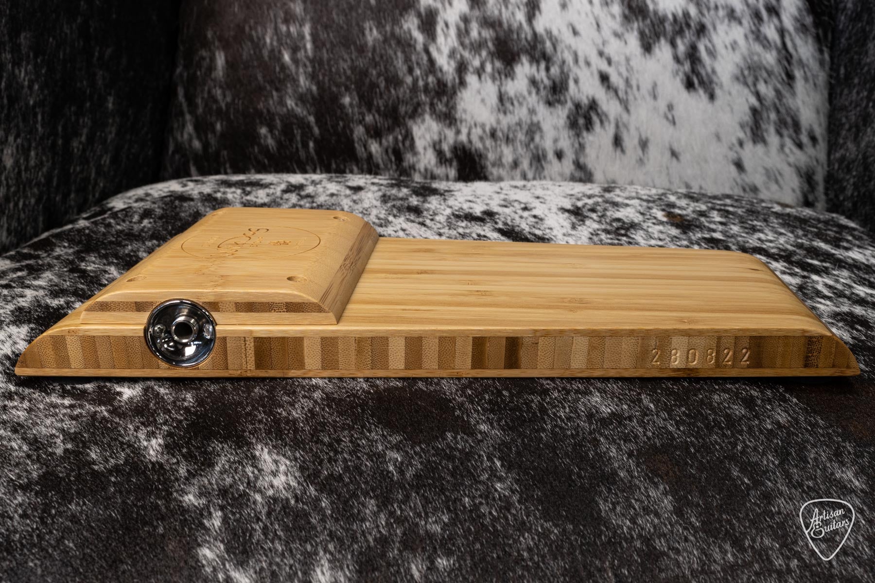 Wild Dog Dingo Stomp Box - 16432