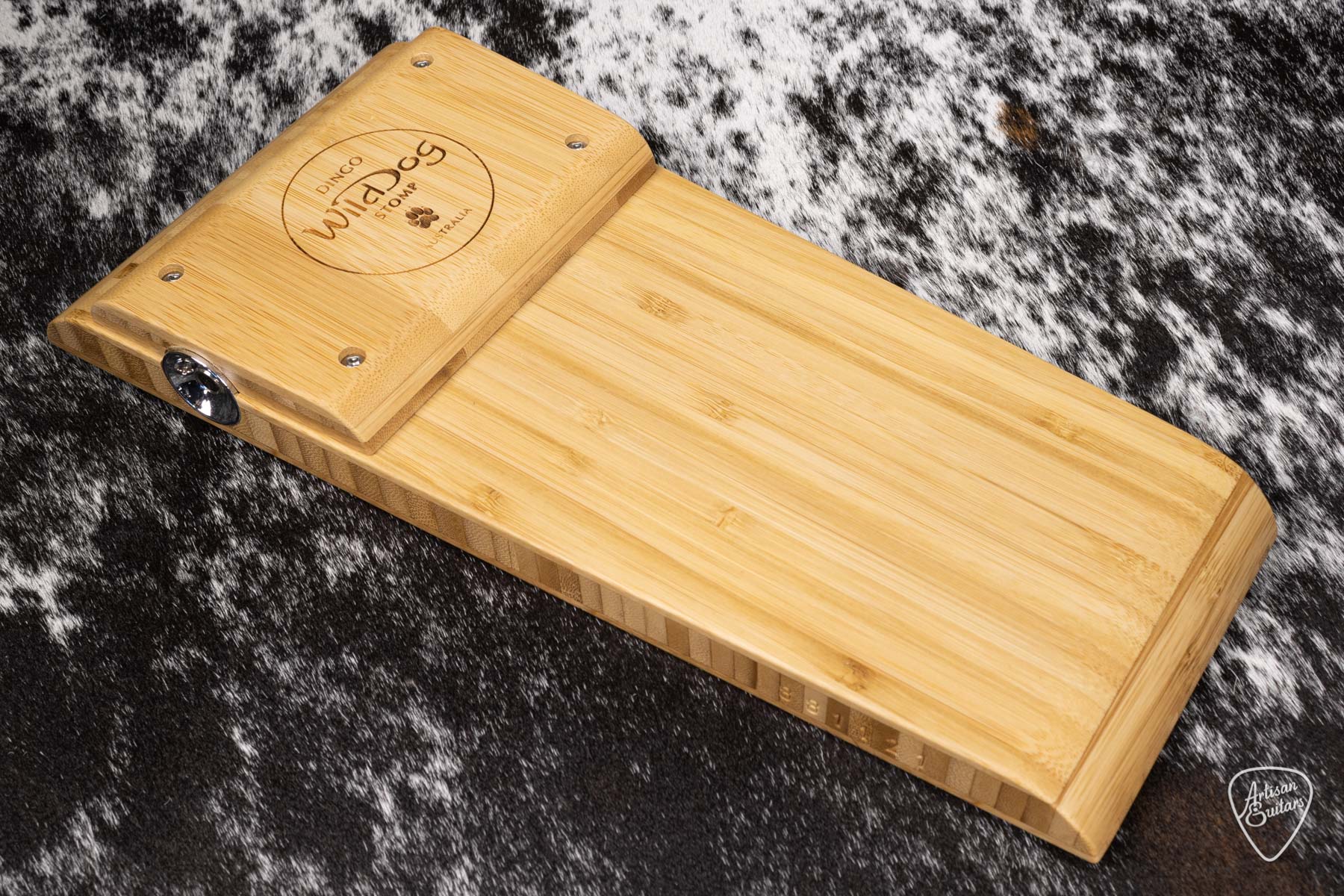 Wild Dog Dingo Stomp Box w/ Bamboo Body & Tone Bar - 16189