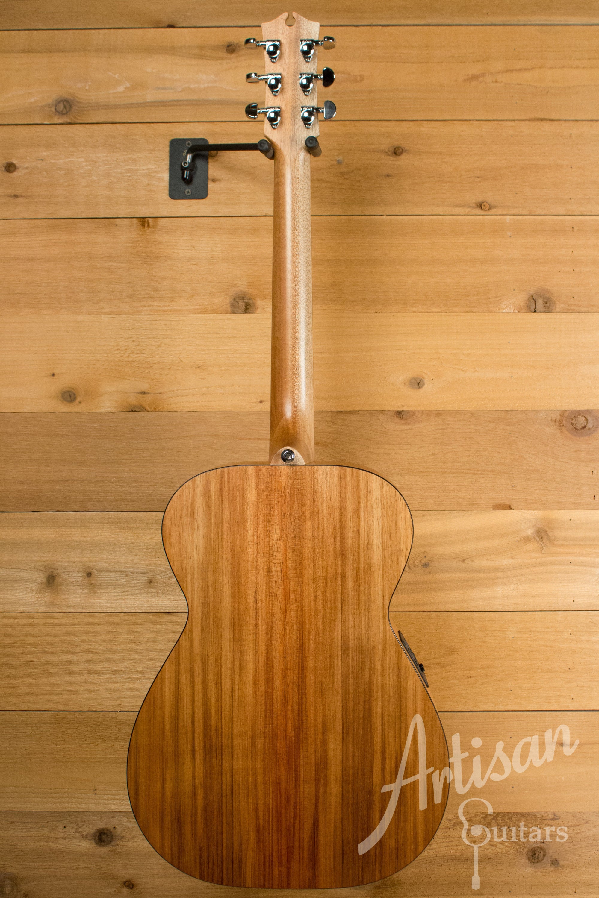 Maton EBG808 Sitka Spruce and Blackwood Pre-Owned 2012 ID-11118 - Artisan Guitars