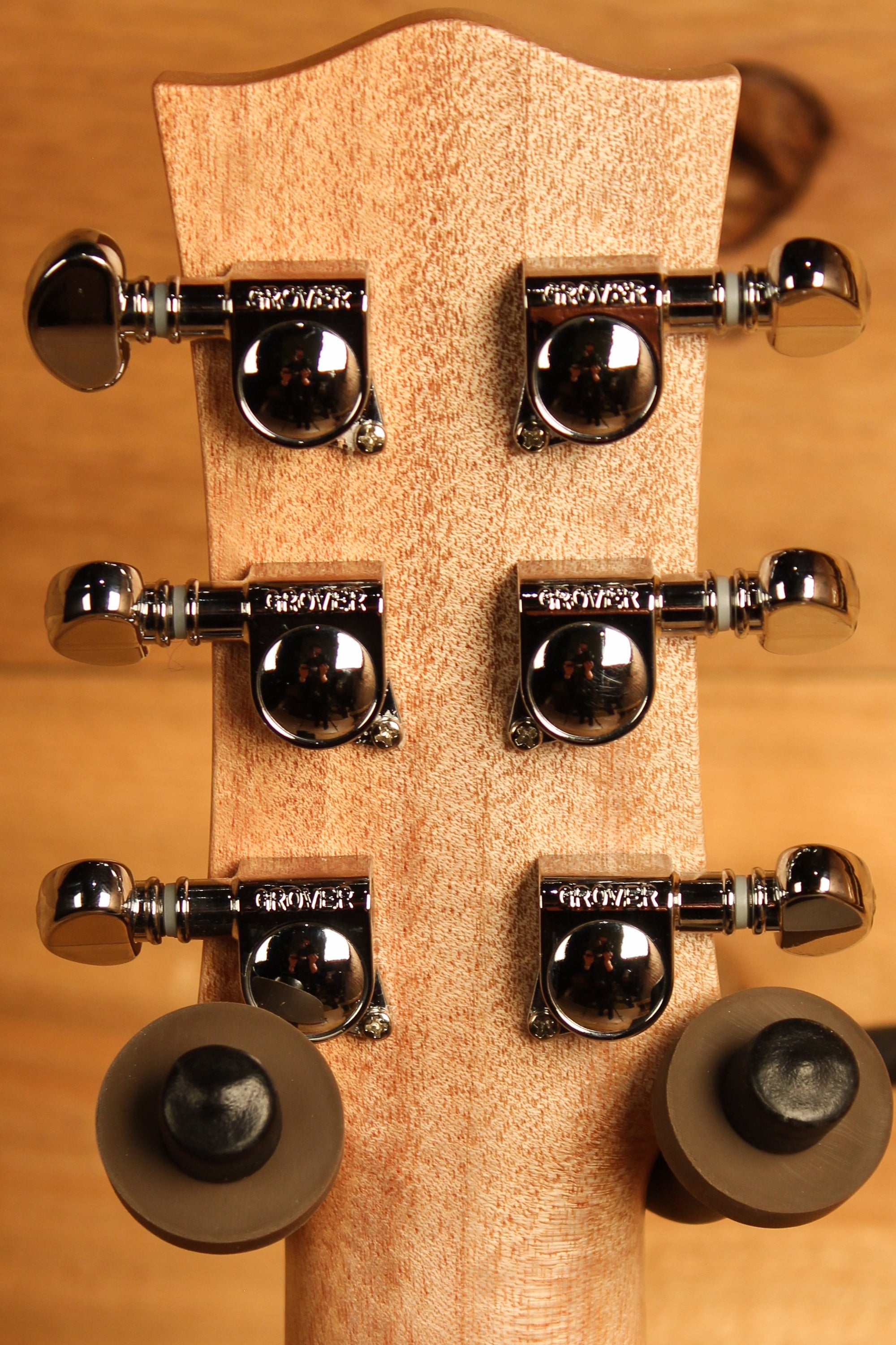 Maton EM6 Mini Guitar Sitka Spuce and Queensland Maple AP5 Original ID-13717 - Artisan Guitars