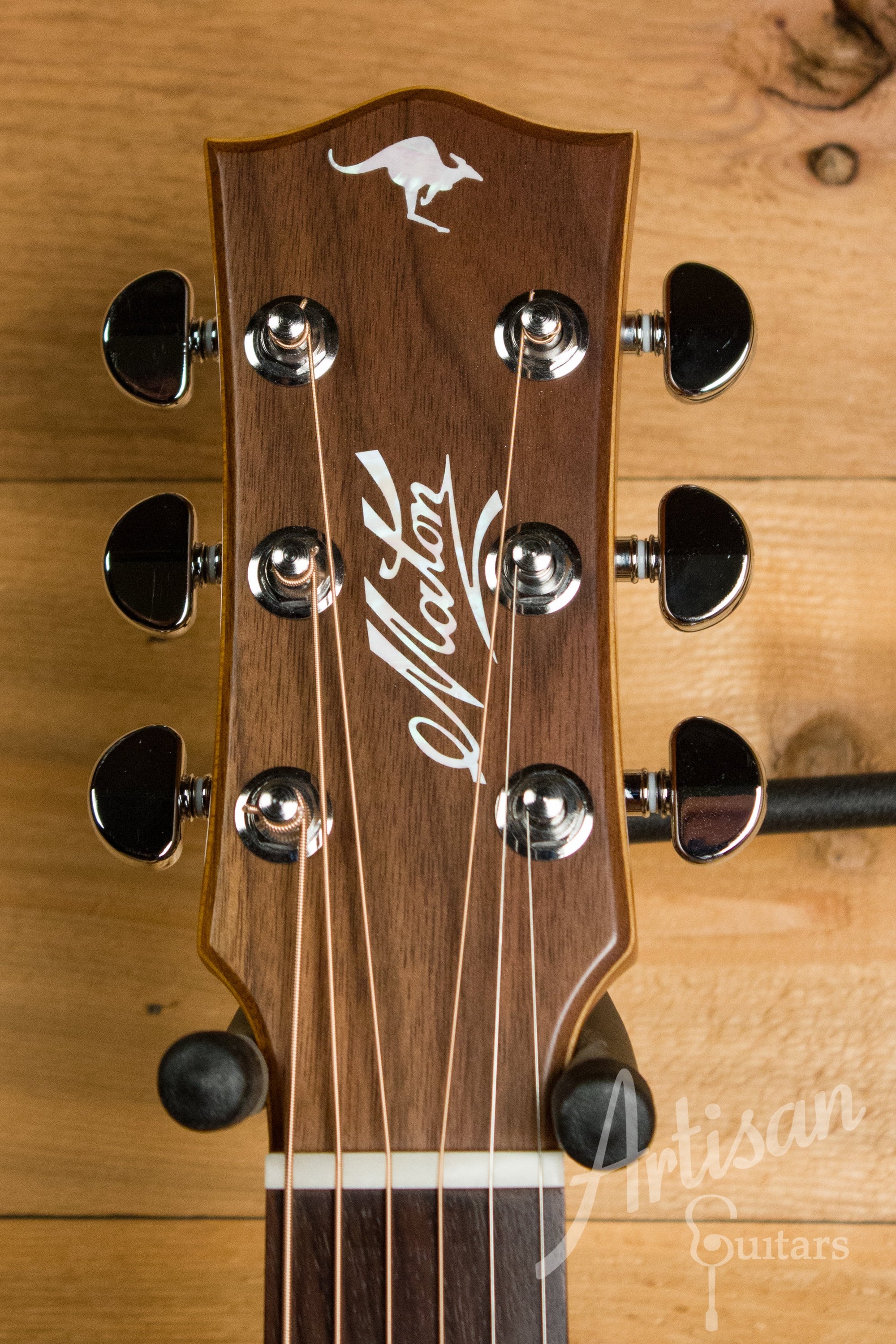 Maton EBG 808 TE Tommy Emmanuel Signature Guitar ID-11059 - Artisan Guitars