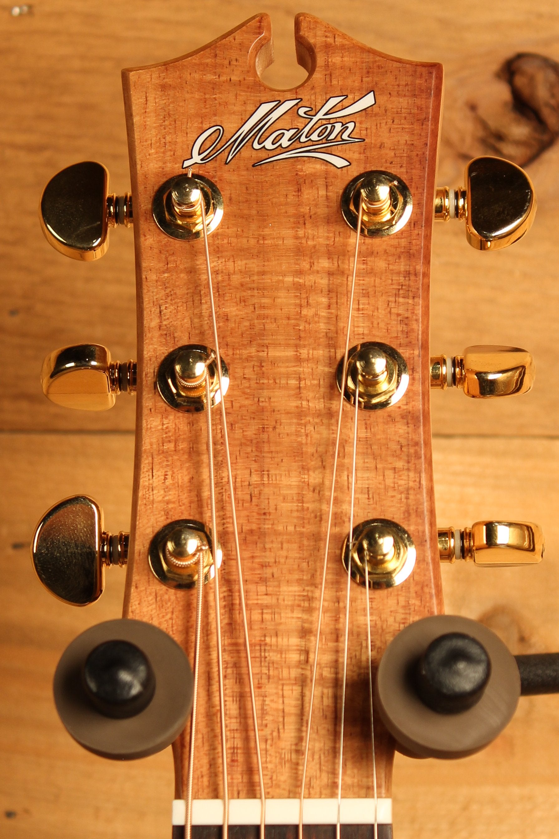 Maton EBG808 Artist Series Sitka Spruce and Blackwood ID-13430 - Artisan Guitars