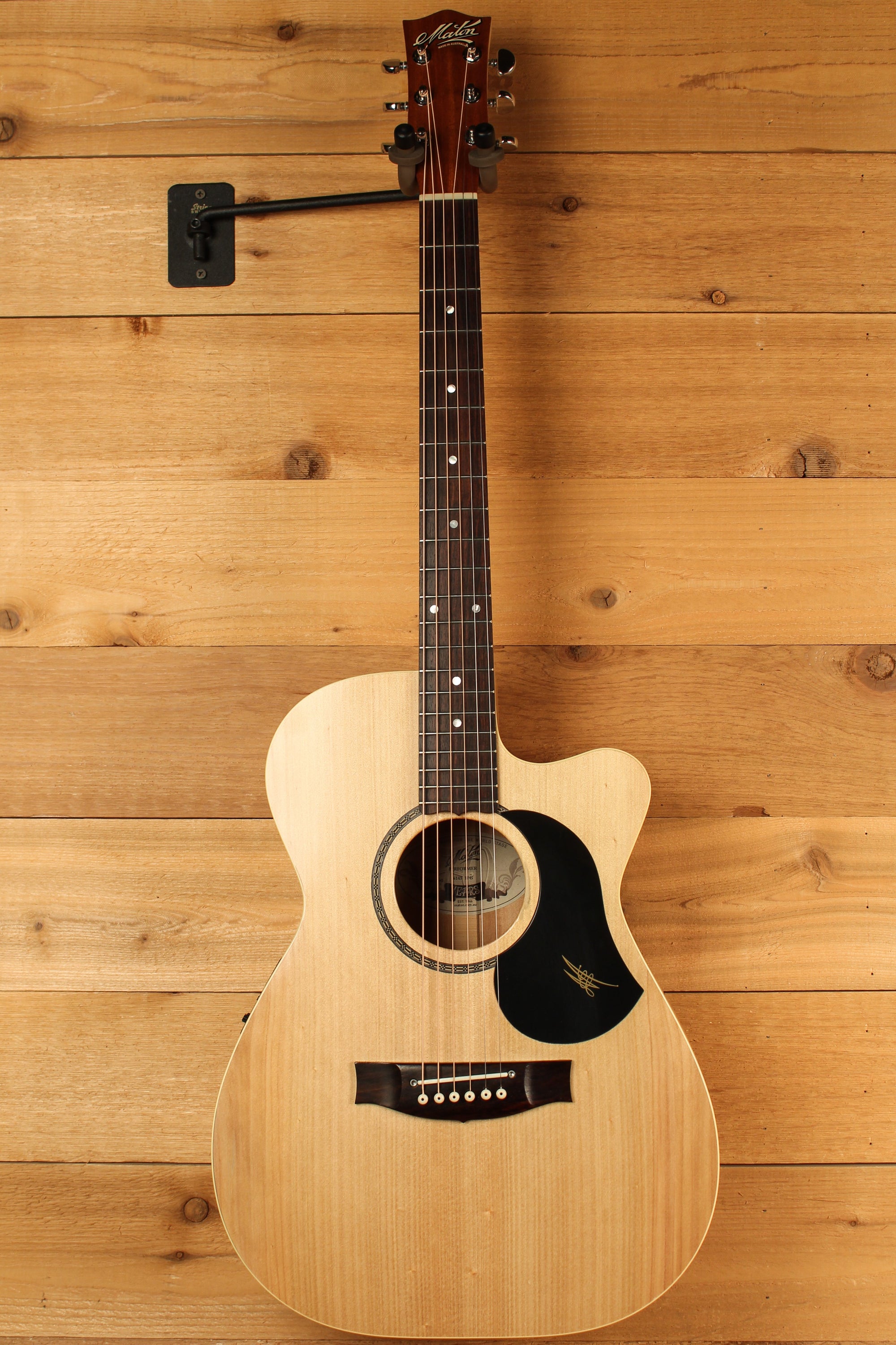 Maton Performer Series Bunya & Queensland Maple w/ Cutaway Pre-Owned 2017 ID-13716 - Artisan Guitars