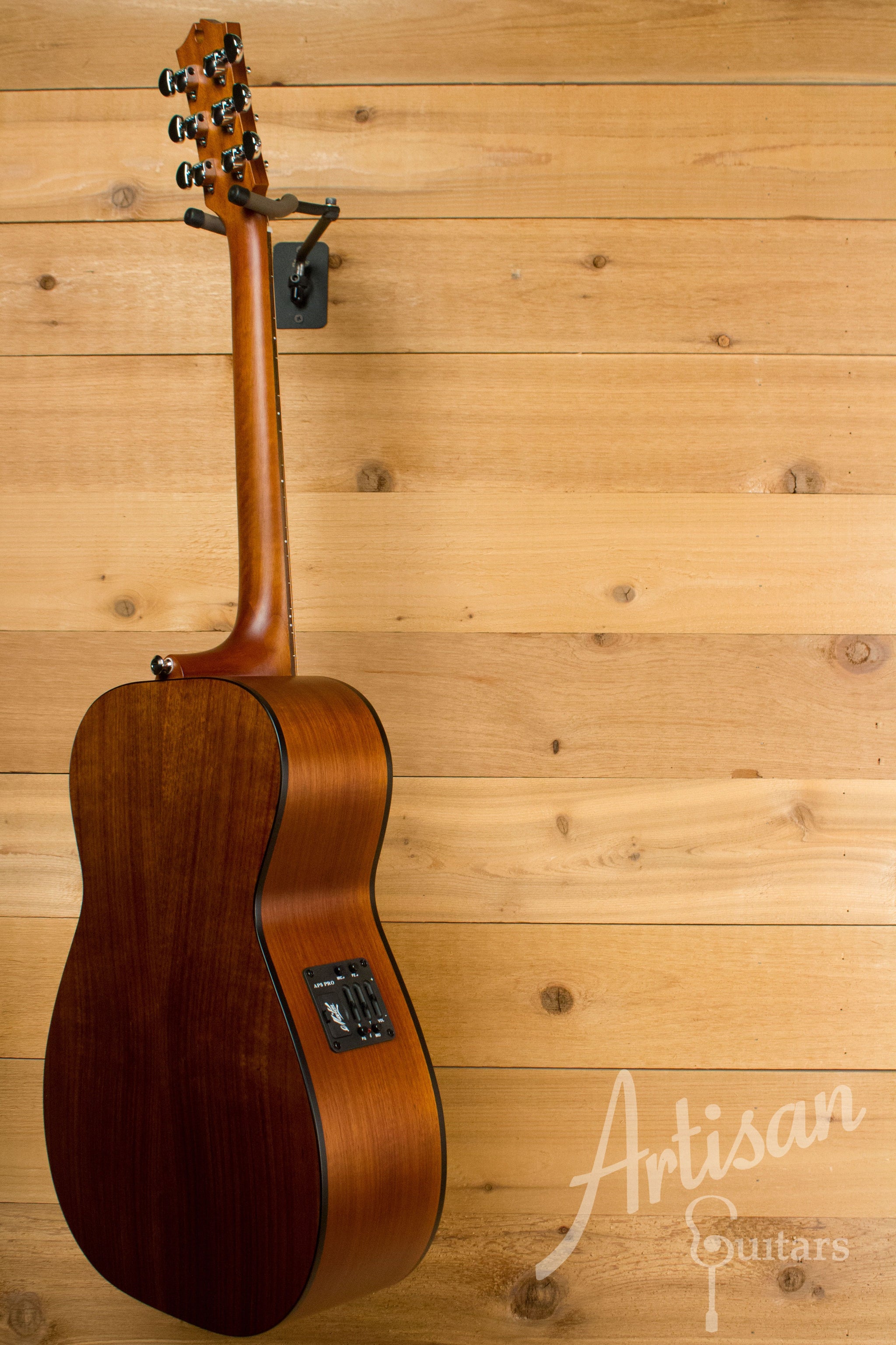 Maton EBG808 Sitka Spruce and Blackwood Vintage Amber Sunburst Finish ID-11062 - Artisan Guitars
