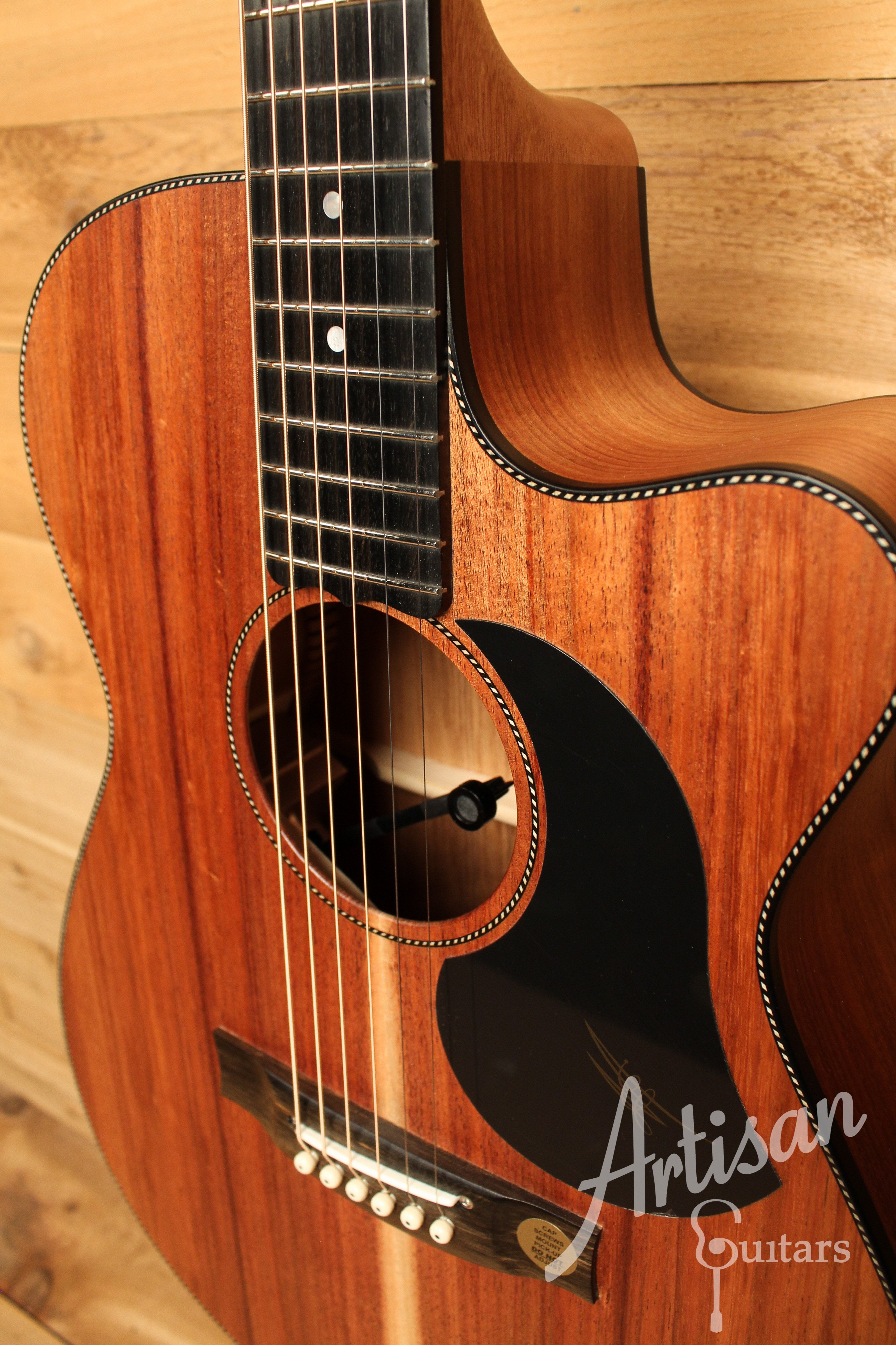 Maton EBW808 Cutaway Guitar w/ Blackwood Top, Back & Sides w/ AP5 Pro Pickup System ID-12851 - Artisan Guitars