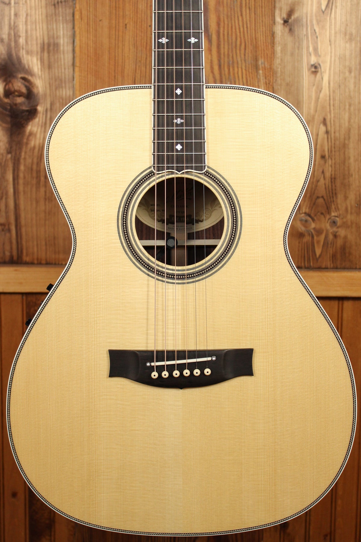 Maton Custom Shop Classic Guitar with European Spruce and Indian Rosewood ID-13823 - Artisan Guitars