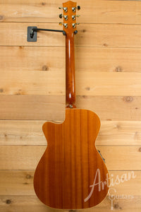 Maton EBG 808CLG Performer Series Guitar Bunya and Queensland Maple with Cutaway Pre-Owned 2015 ID-11045 - Artisan Guitars