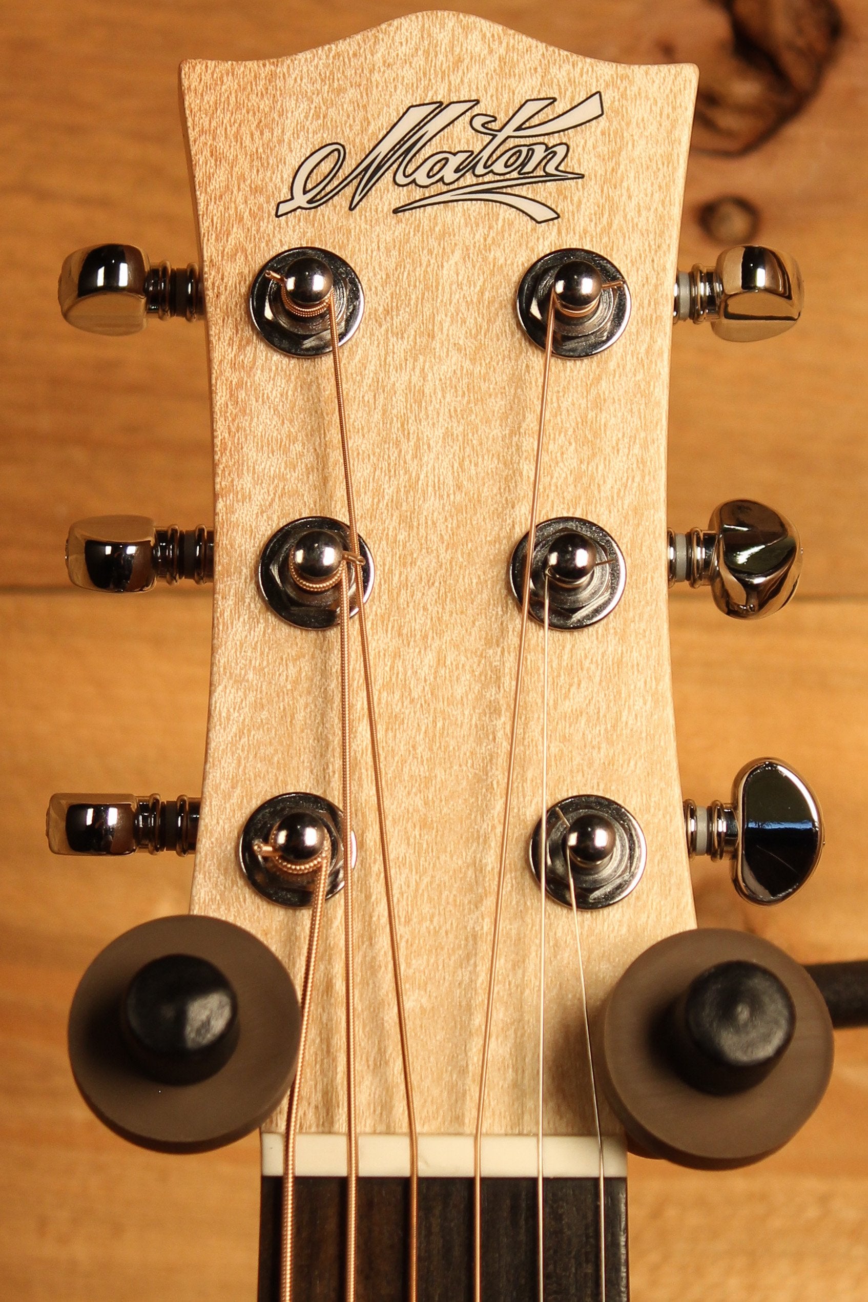Maton EMBW6 Mini Guitar w/ Blackwood Top, Back & Sides and AP5 Pro Pickup System ID-13366 - Artisan Guitars