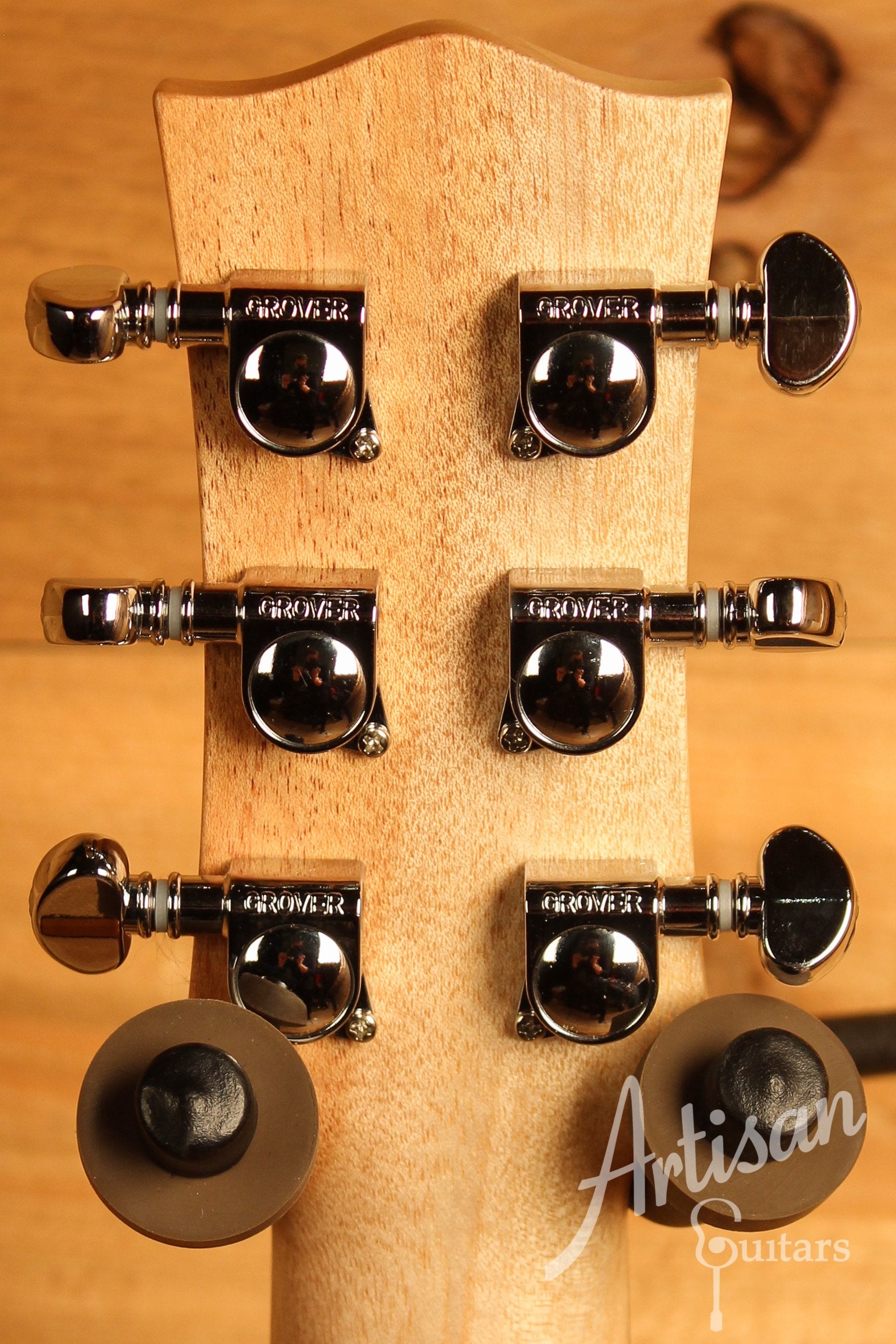Maton EMBW6 Mini Guitar w/ Blackwood Top, Back & Sides and AP5 Pro Pickup System ID-13010 - Artisan Guitars