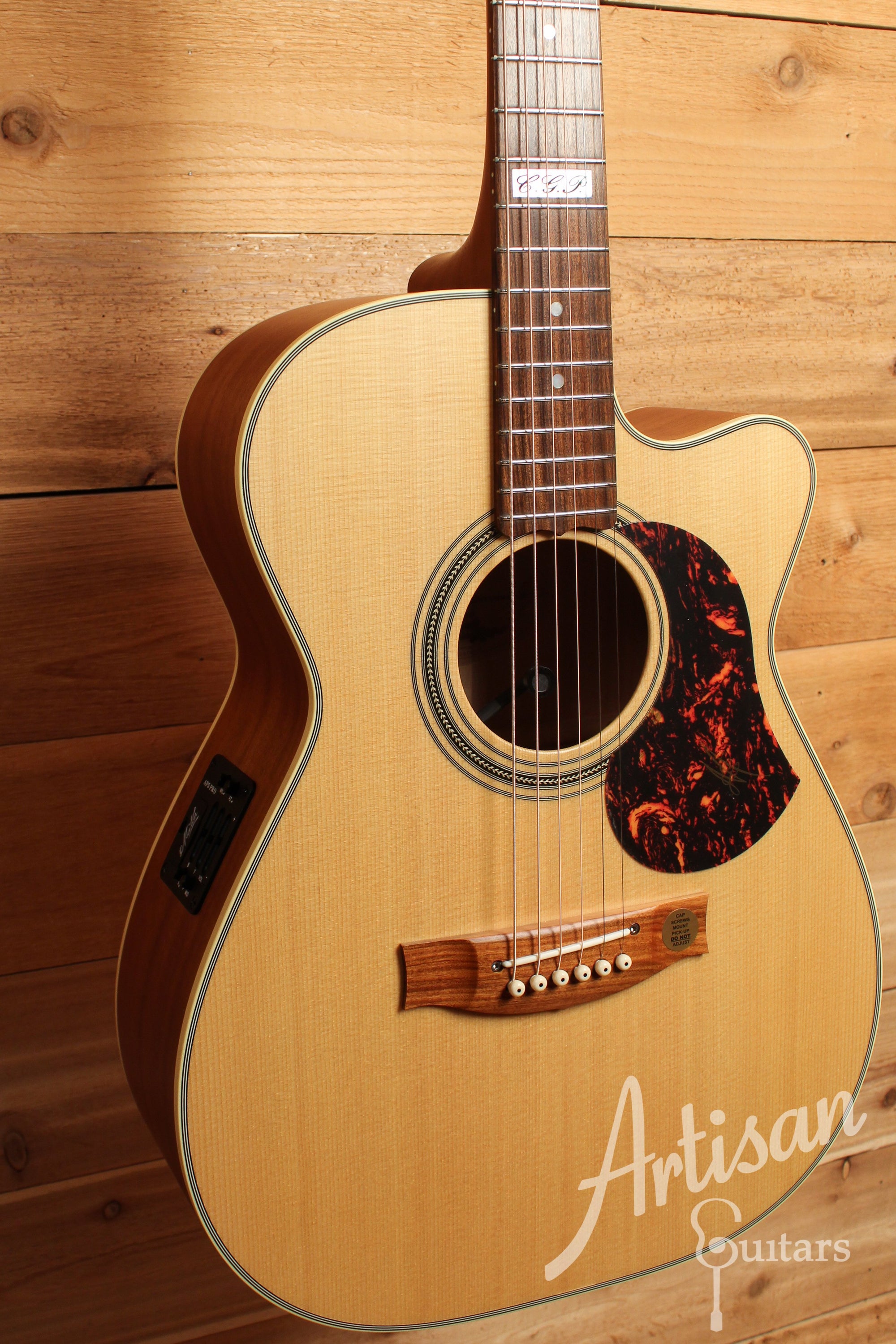Maton EBG 808C TE Tommy Emmanuel Signature Guitar w/ Cutaway ID-13001 - Artisan Guitars