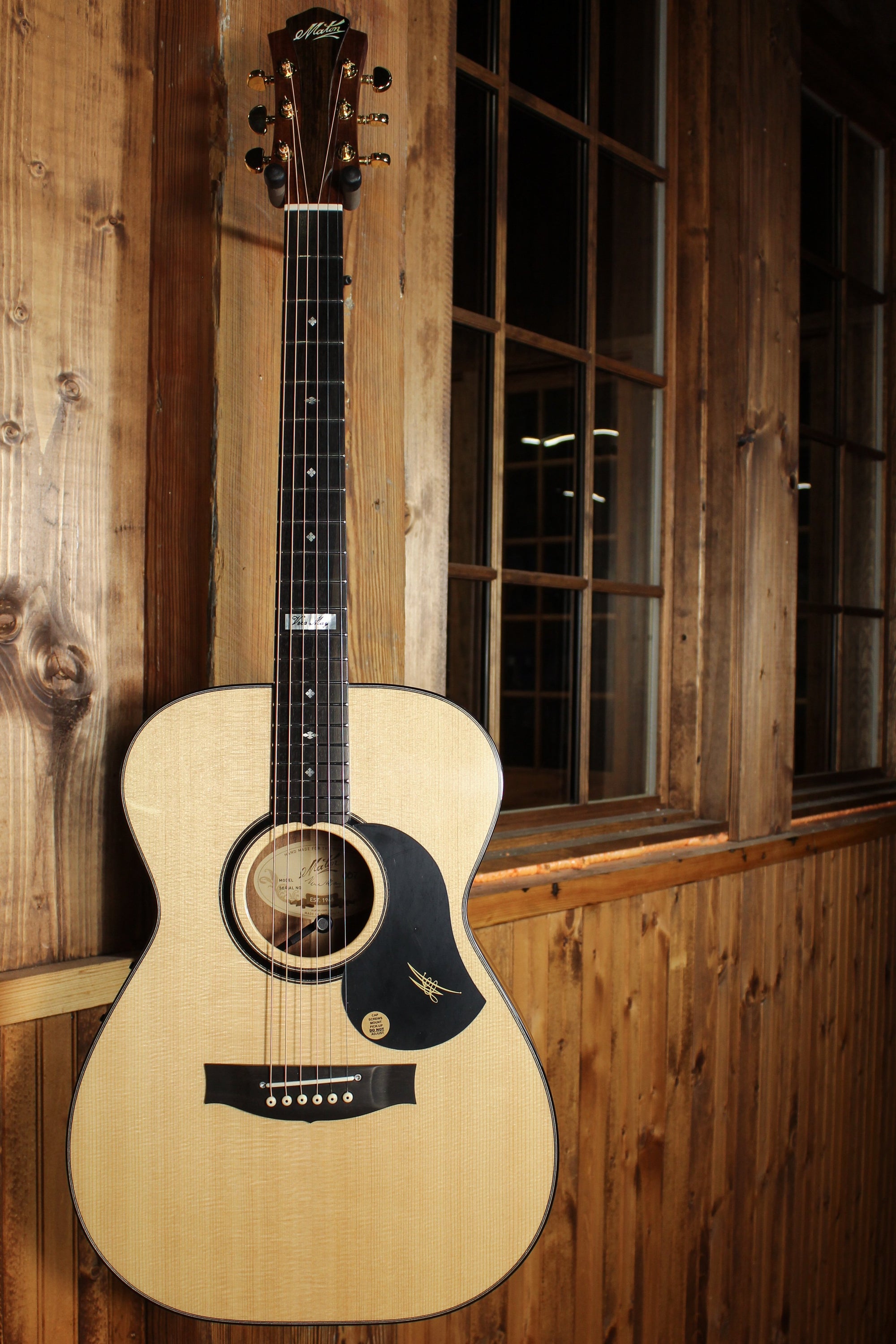 Maton Vera May Special w/ Lutz Spruce & Blackwood ID-13774 - Artisan Guitars