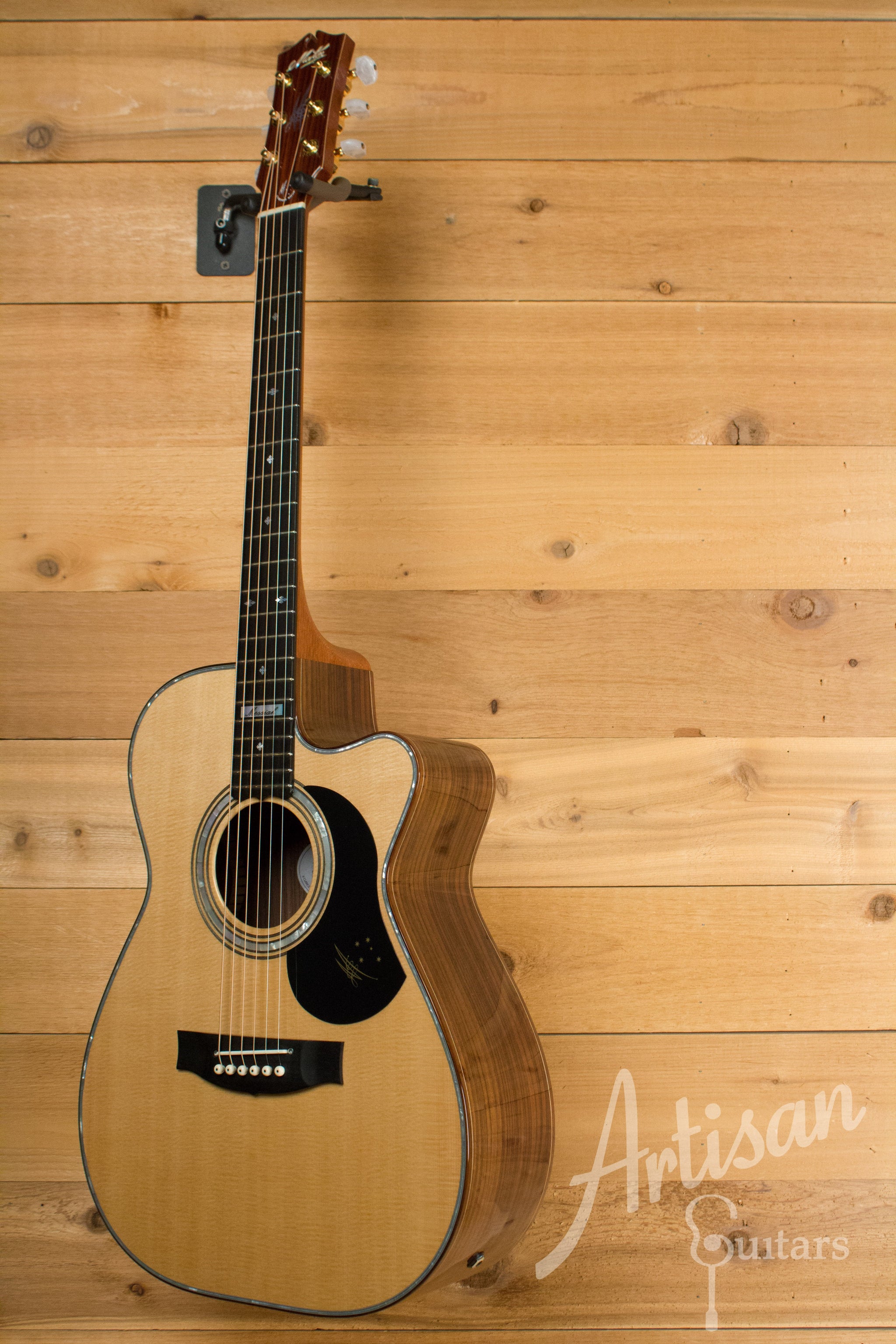 Maton EM100C 808 Custom Shop Messiah Series with Sitka and Indian Rosewood Cutaway Pre-Owned 2014 ID-11204 - Artisan Guitars