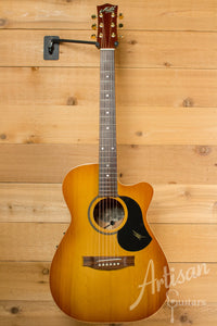 Maton EBG 808CLG Performer Series Guitar Bunya and Queensland Maple with Cutaway Pre-Owned 2015 ID-11045 - Artisan Guitars