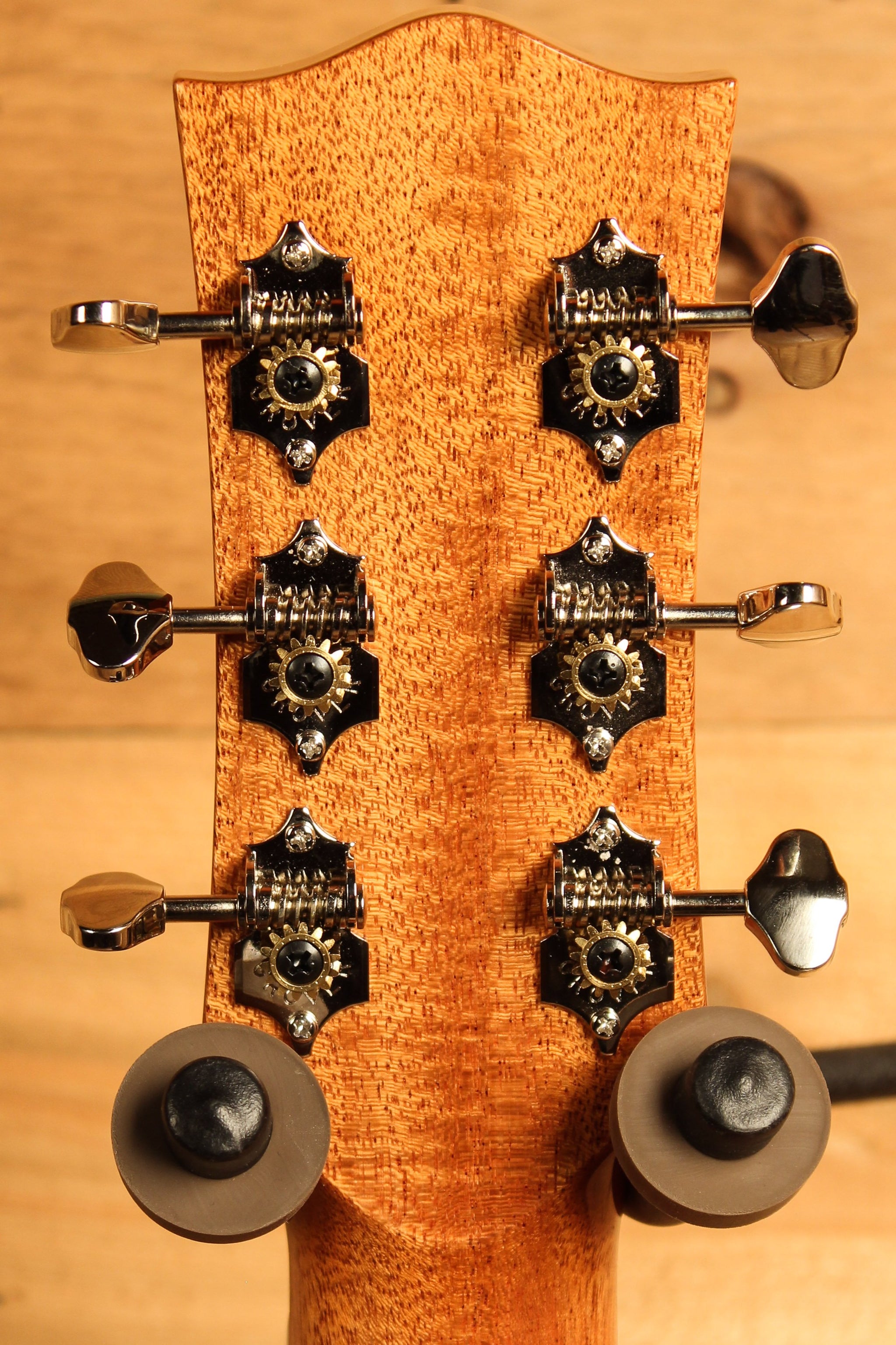 Maton Custom Shop Classic Guitar with European Spruce and Indian Rosewood w/ Cutaway ID-13471 - Artisan Guitars