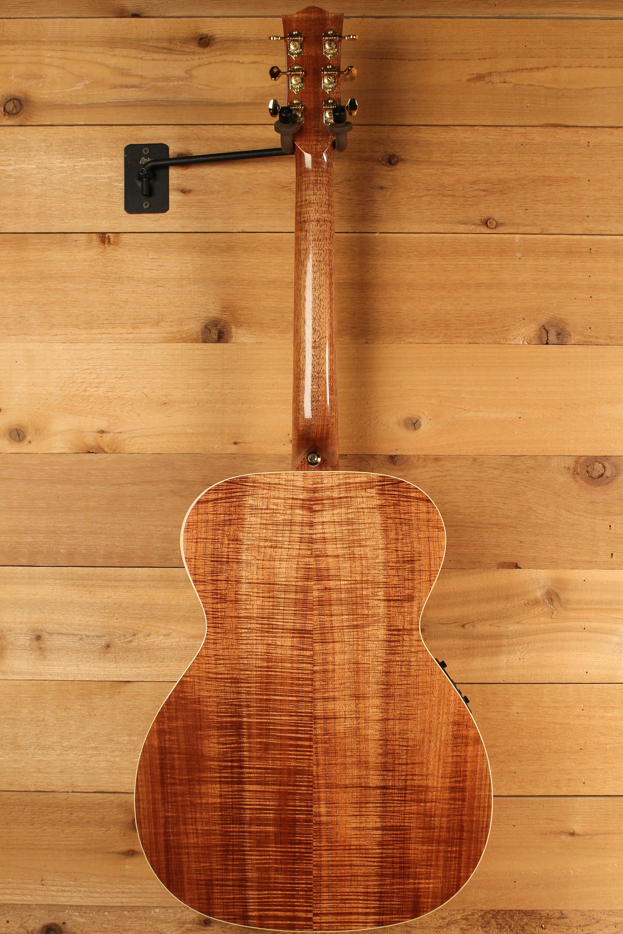 Maton Custom Shop Classic Blackwood Special Guitar with European Spruce & Figured Blackwood ID-13090 - Artisan Guitars