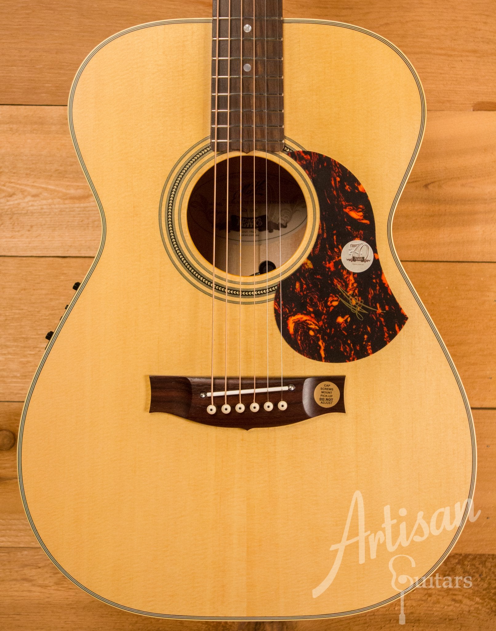 Maton EBG 808 TE Tommy Emmanuel Signature Guitar ID-10823 