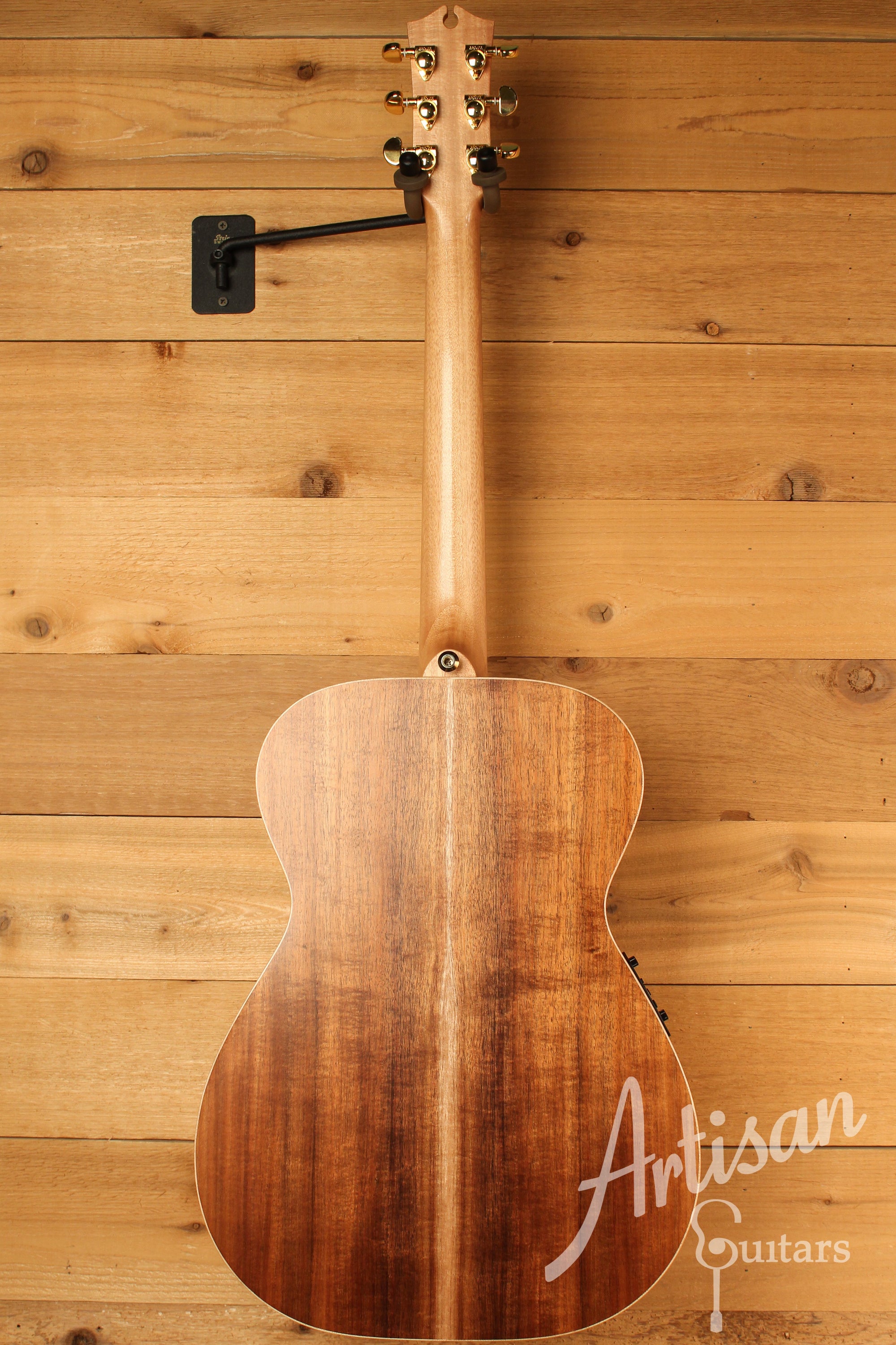 Maton EBG808 Artist Series Sitka Spruce and Blackwood Pre-Owned 2018 ID-12907 - Artisan Guitars