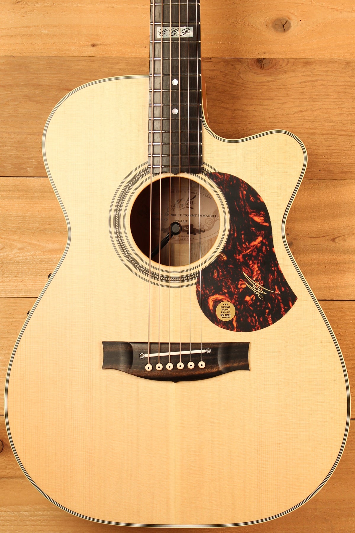 Maton EBG 808C TE Tommy Emmanuel Signature Guitar Cutaway ID-13443 - Artisan Guitars