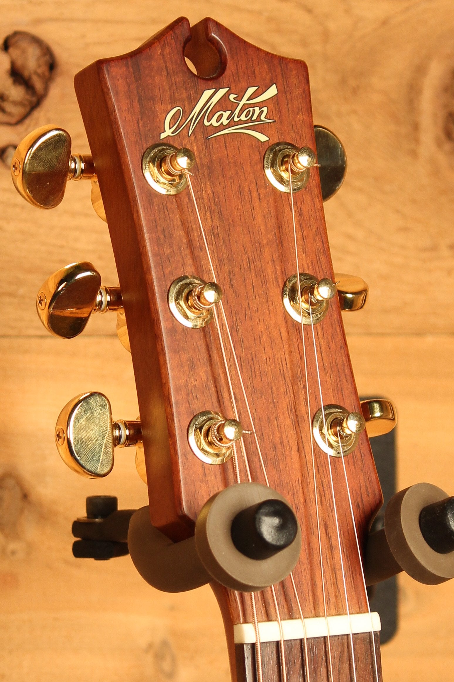 Maton EBG808 Nashville Series Sitka Spruce & Blackwood w/ Vintage Amber Sunburst Finish ID-13254 - Artisan Guitars