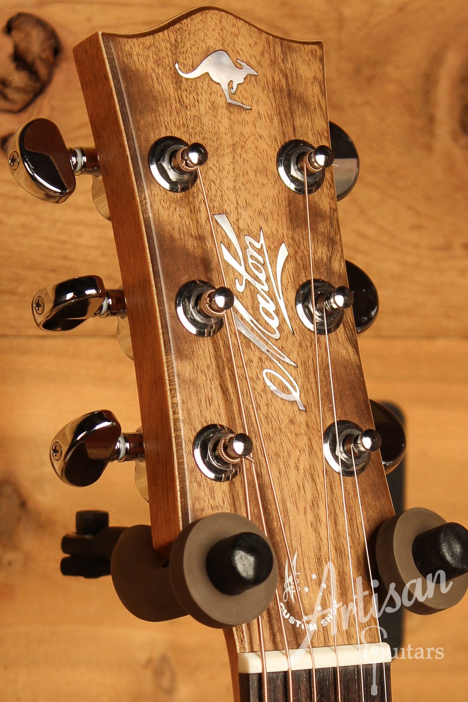 Maton Custom Shop T.E Personal Guitar Sitka Spruce & Queensland Maple ID-13006 - Artisan Guitars