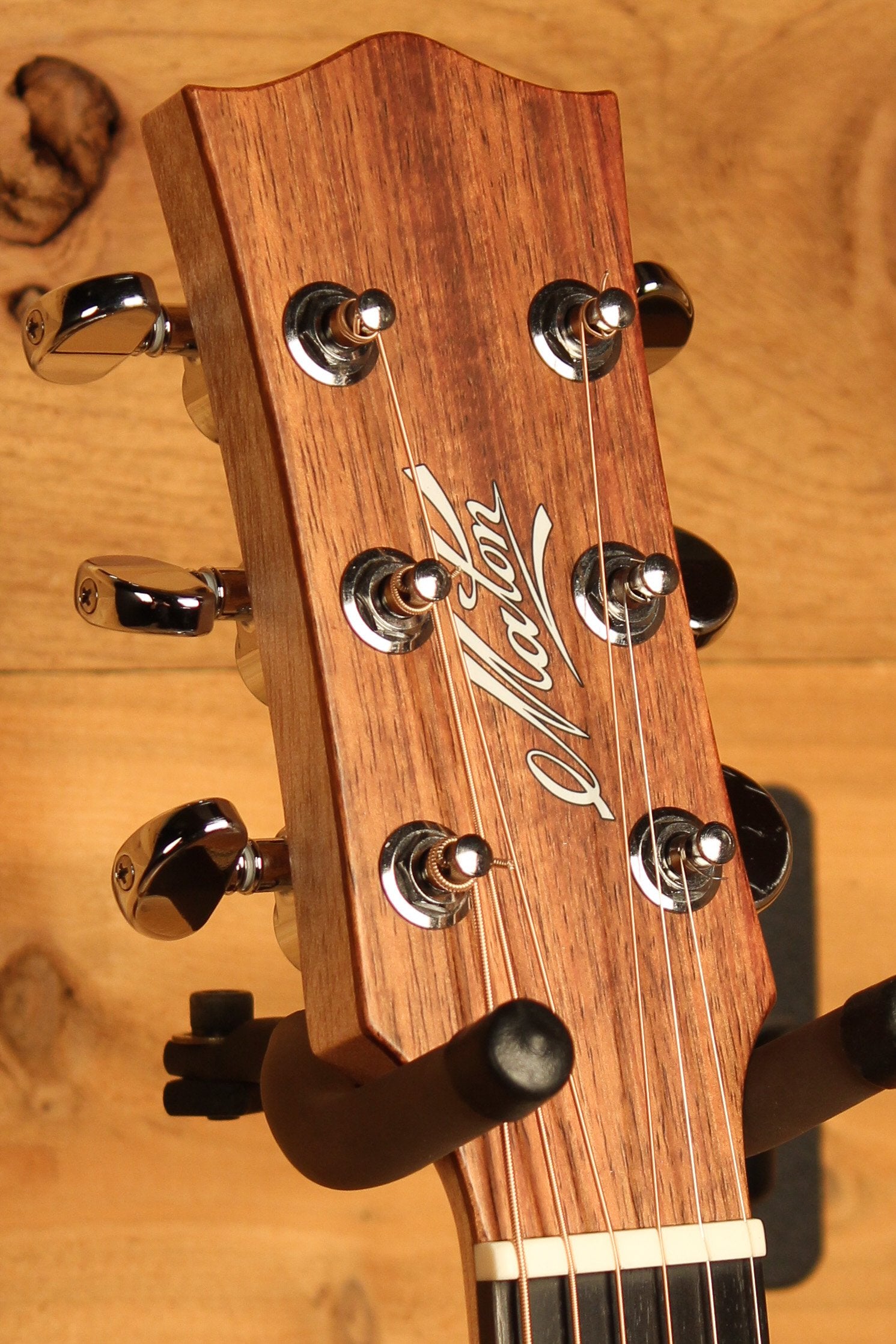 Maton EBW808 Guitar w/ Blackwood Top, Back & Sides w/ AP5 Pro Pickup System ID-13312 - Artisan Guitars