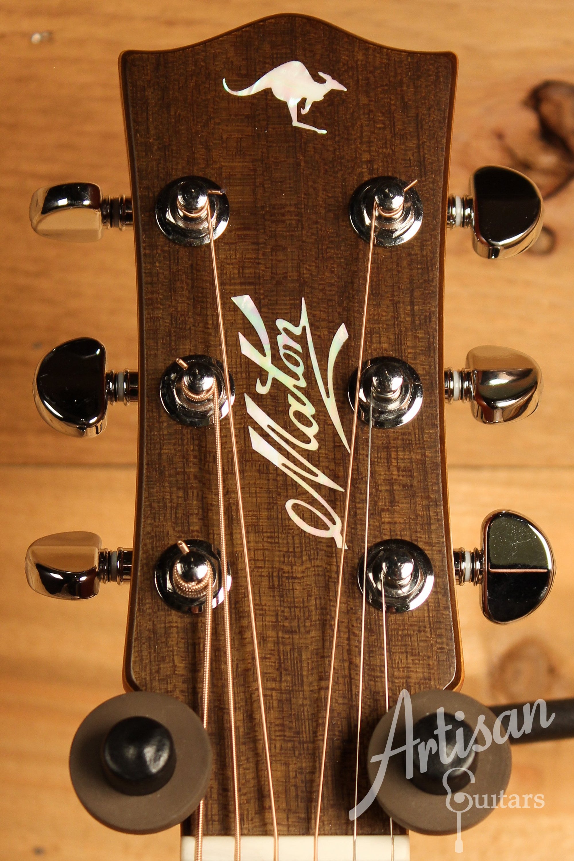 Maton EBG 808C TE Tommy Emmanuel Signature Guitar w/ Cutaway ID-12688 - Artisan Guitars