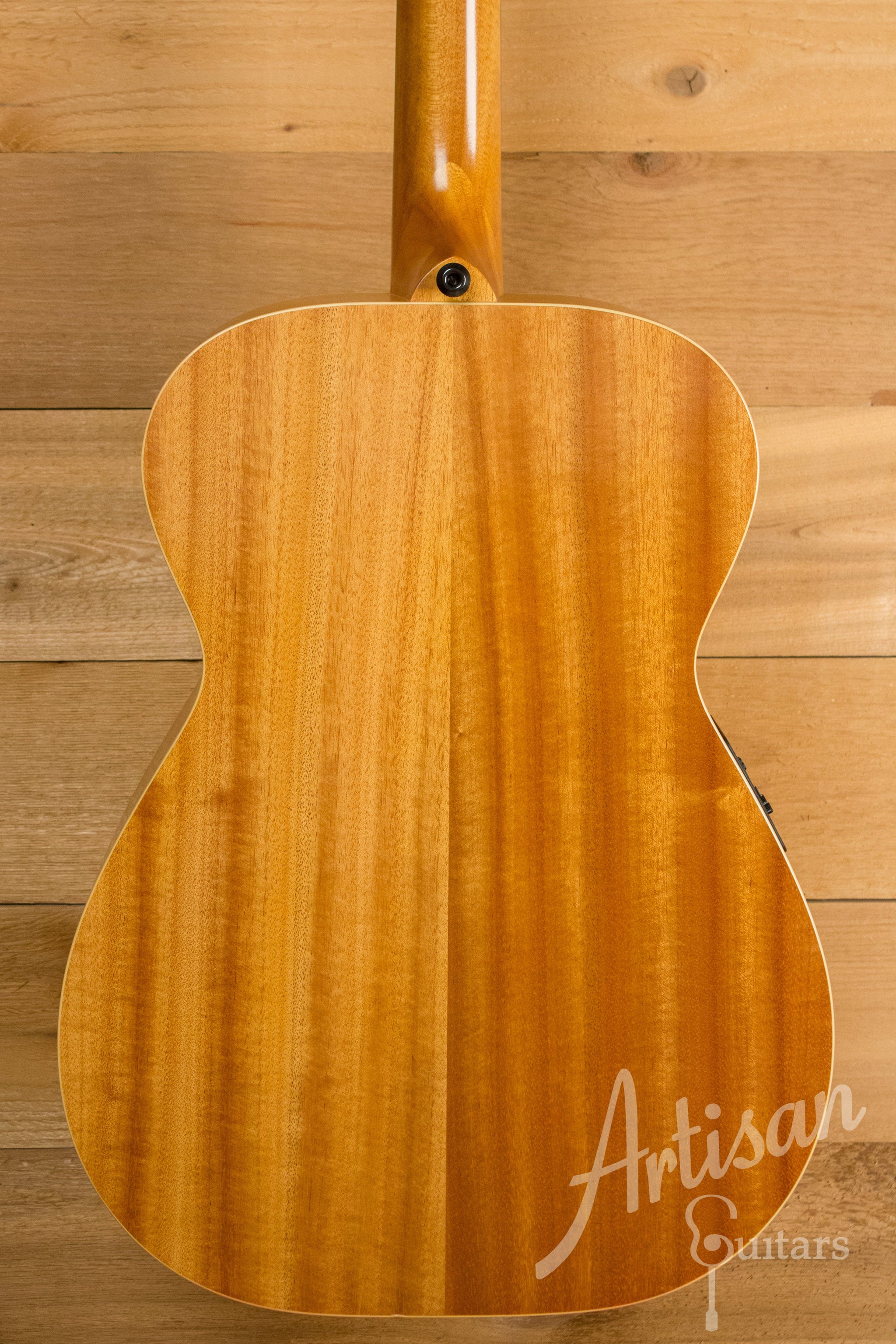 Maton EBG808TE Tommy Emmanuel Signature Sitka and Queensland Maple Pre-Owned 2011 ID-11130 - Artisan Guitars