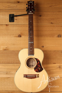 Maton EMTE Tommy Emmanuel Signature Mini Guitar Sitka Spuce and Queensland Maple ID-12901 - Artisan Guitars