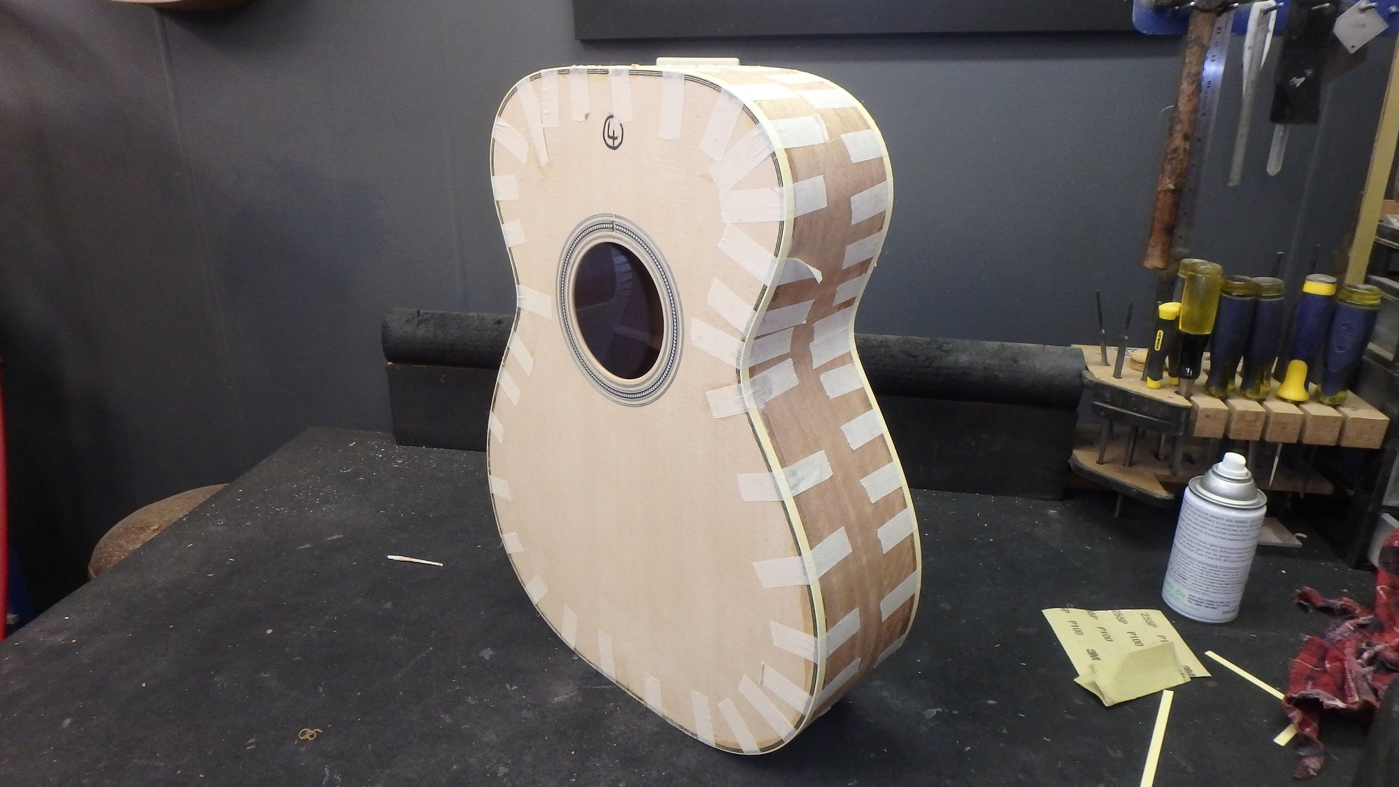 Maton T.E Personal Guitar Sitka Spruce and AAA"Bees Wings" Queensland Maple ID-10694 - Artisan Guitars