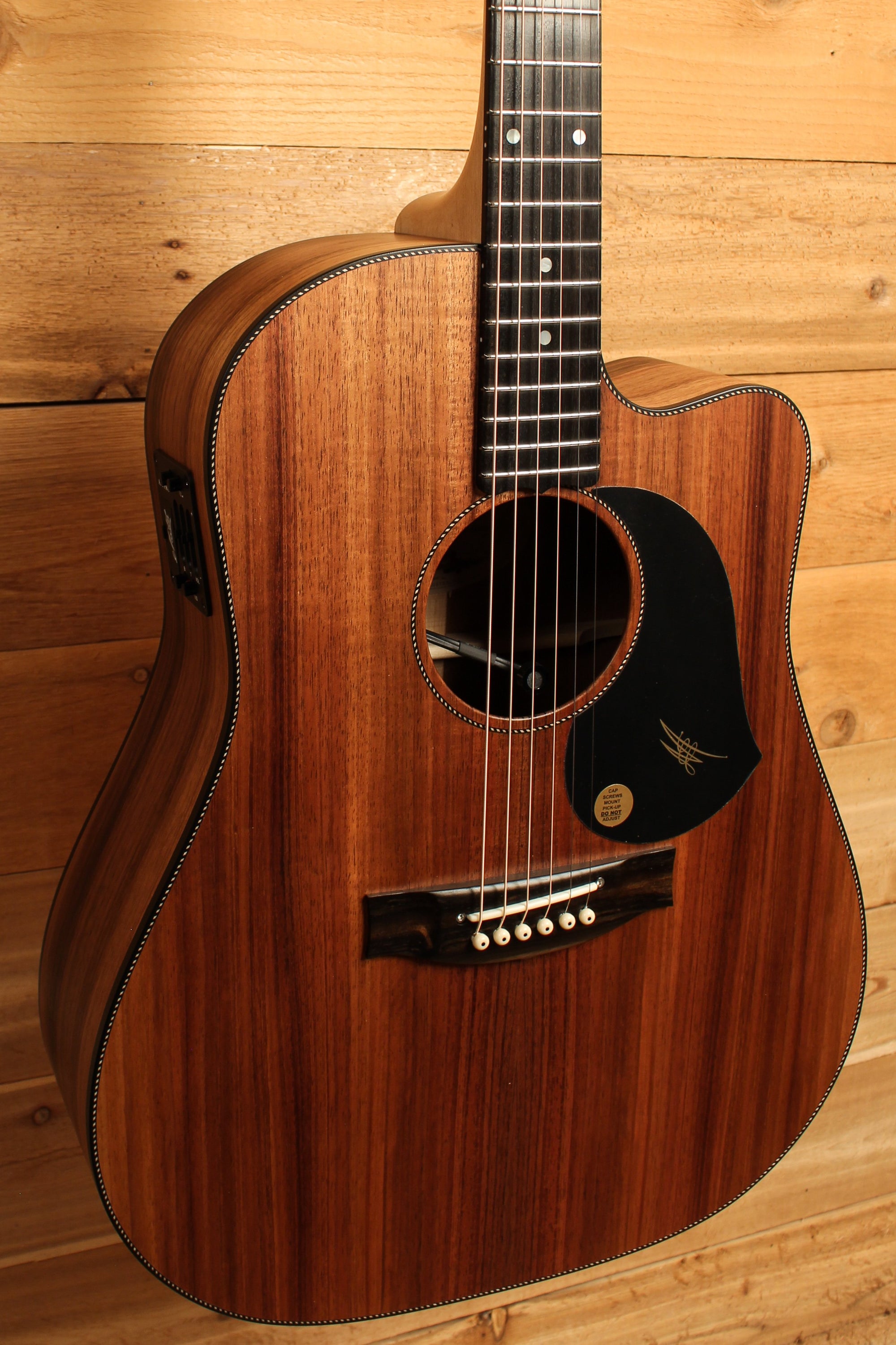 Maton EBW70C Blackwood Dreadnought w/ AP5 Pro ID-13698 - Artisan Guitars