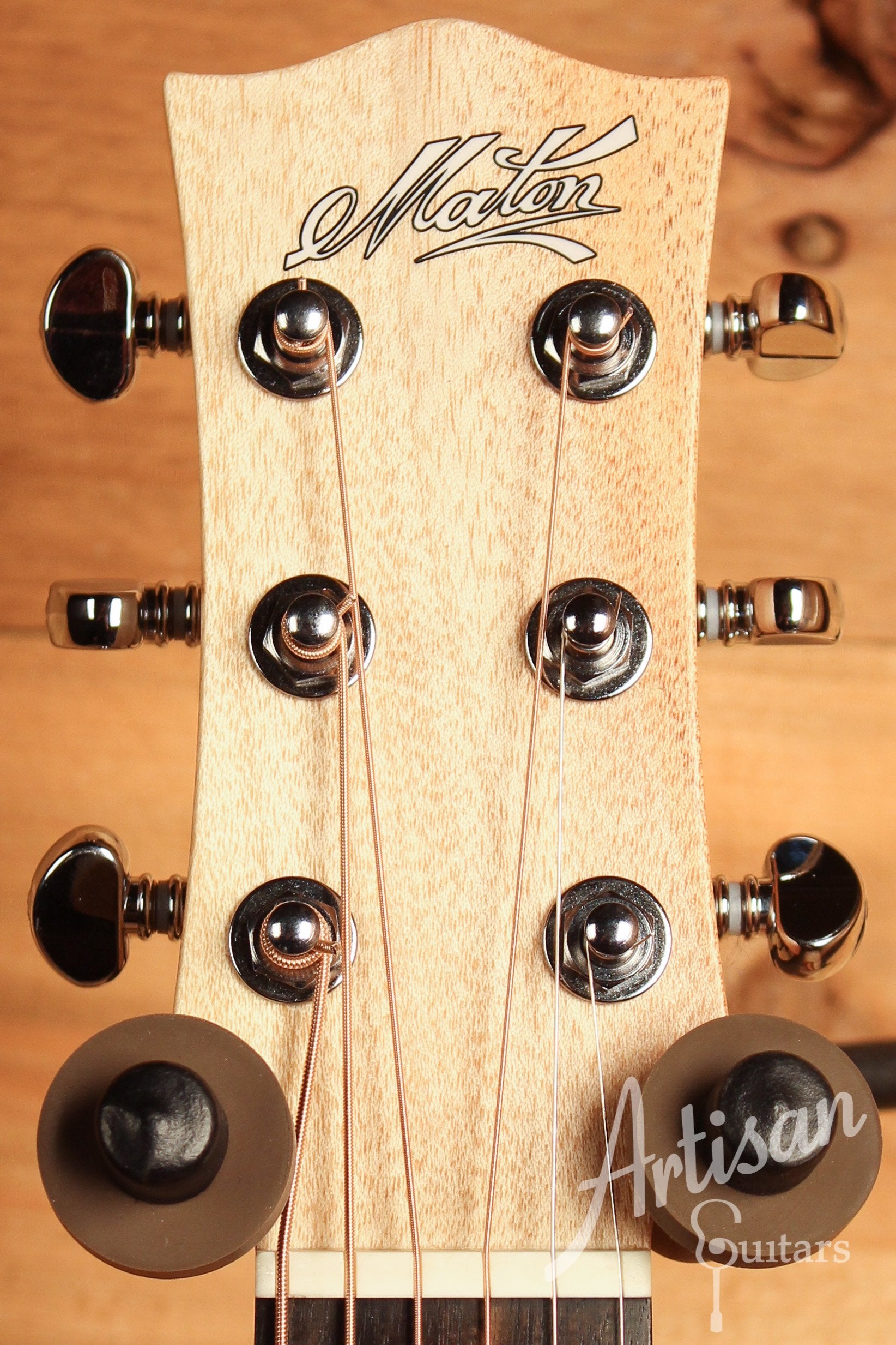 Maton EMBW6 Mini Guitar w/ Blackwood Top, Back & Sides and AP5 Pro Pickup System ID-13010 - Artisan Guitars