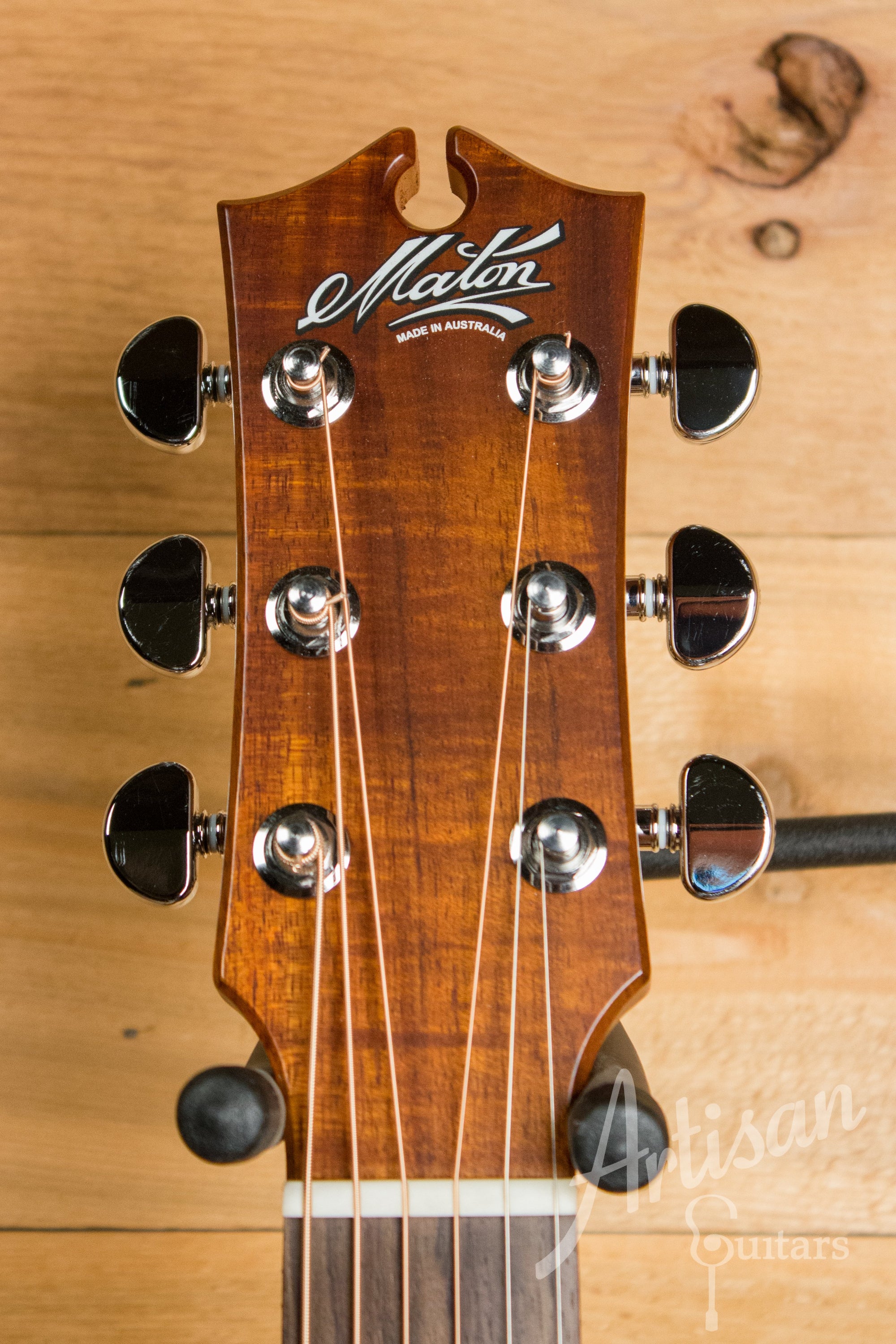 Maton EBG808 Sitka Spruce and Blackwood Vintage Amber Sunburst Finish ID-11062 - Artisan Guitars