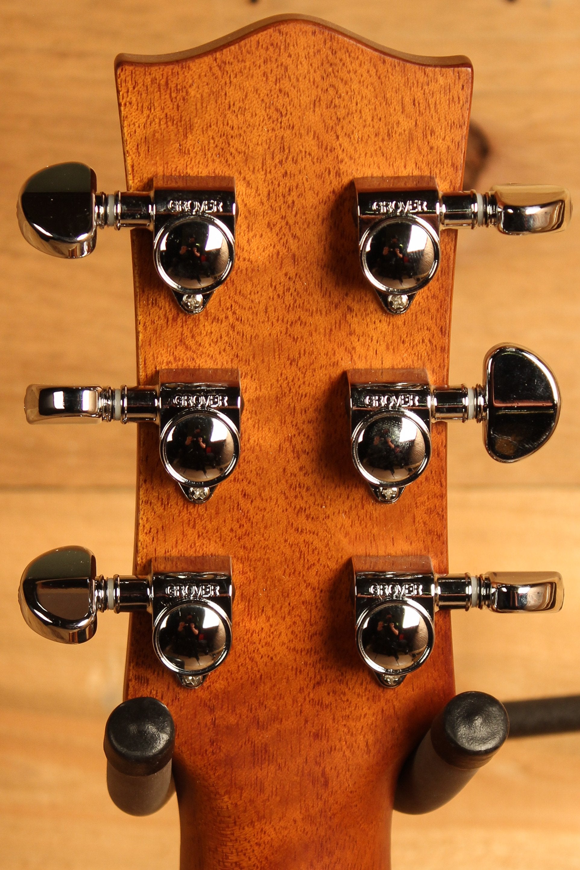 Maton EBG 808C TE Tommy Emmanuel Signature Guitar w/ Cutaway ID-13329 - Artisan Guitars