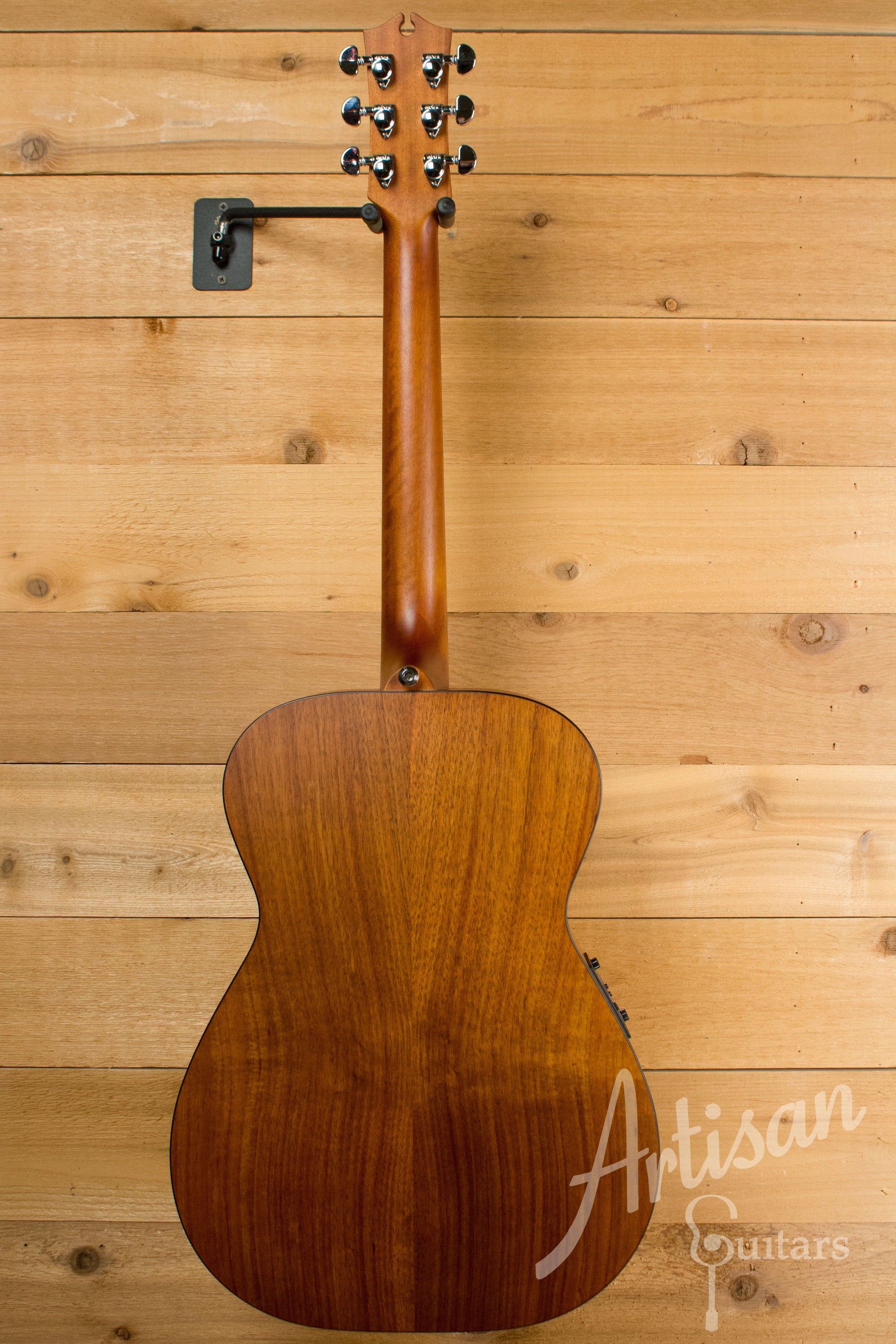 Maton EBG808 Sitka Spruce and Blackwood Vintage Amber Sunburst Finish ID-11062 - Artisan Guitars