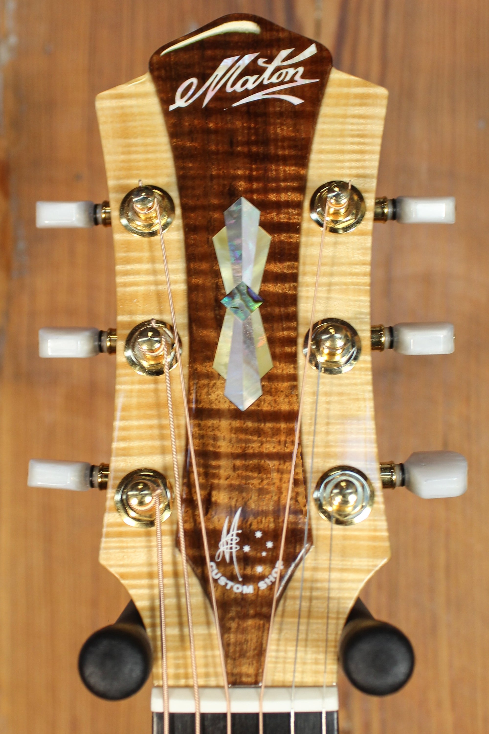 Maton WA May Custom Shop 808 Guitar w/ Sitka Spruce and Fiddleback Blackwood - Artisan Guitars