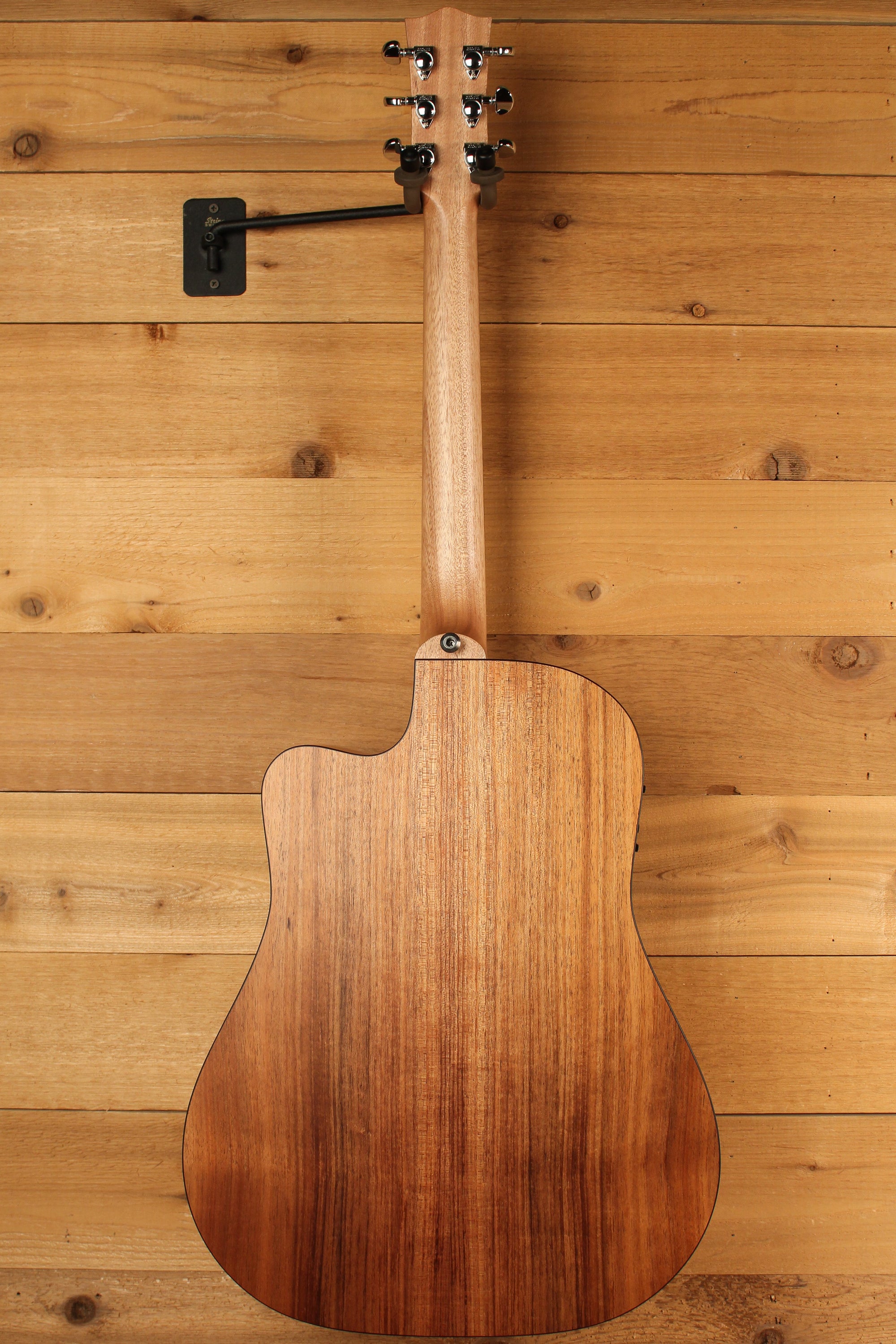 Maton EBW70C Blackwood Dreadnought w/ AP5 Pro ID-13089 - Artisan Guitars