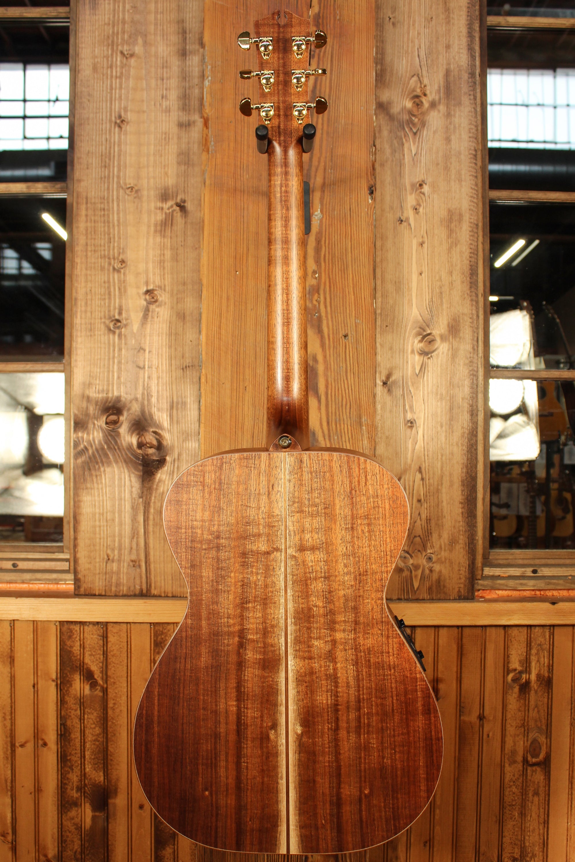 Maton EA808 Australian Series Guitar Bunya and Australian Blackwood ID-13792 - Artisan Guitars