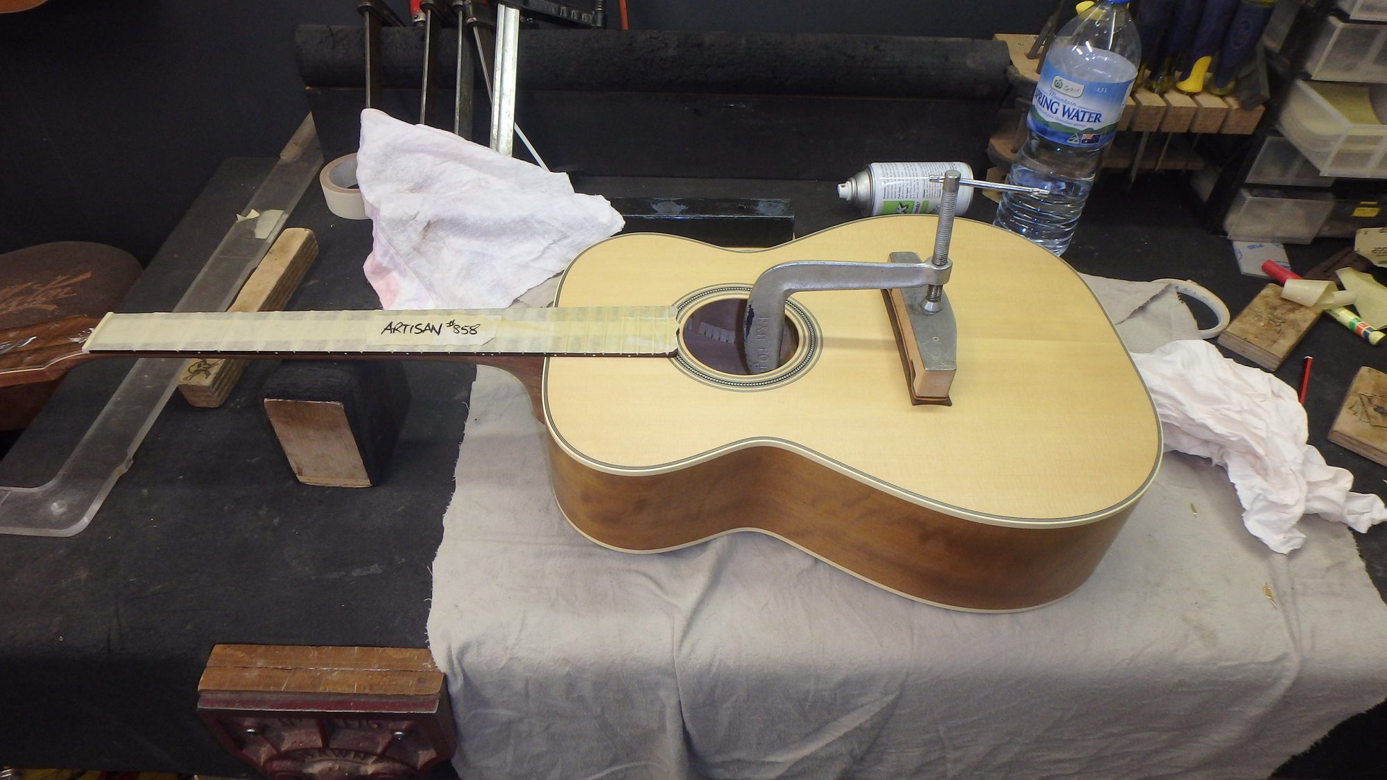 Maton T.E Personal Guitar Sitka Spruce and AAA"Bees Wings" Queensland Maple ID-11063 - Artisan Guitars