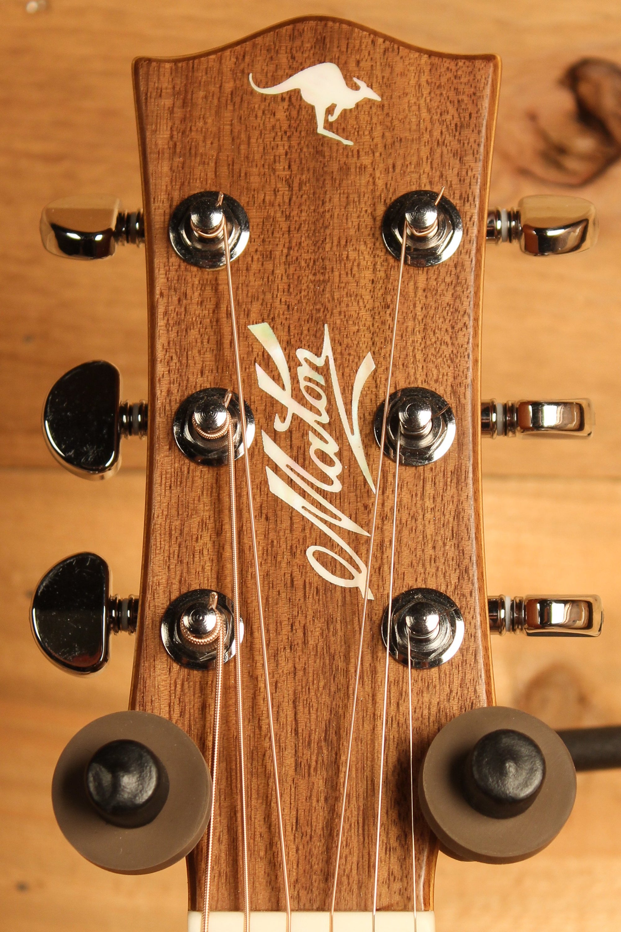 Maton EBG 808 TE Tommy Emmanuel Signature Guitar ID-13023 - Artisan Guitars