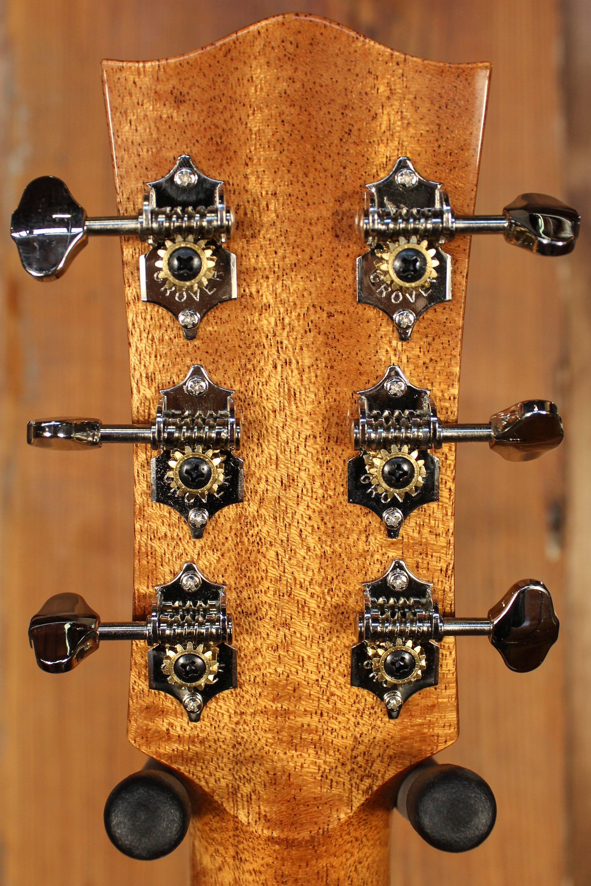 Maton Custom Shop Classic Guitar with European Spruce and Indian Rosewood ID-13823 - Artisan Guitars