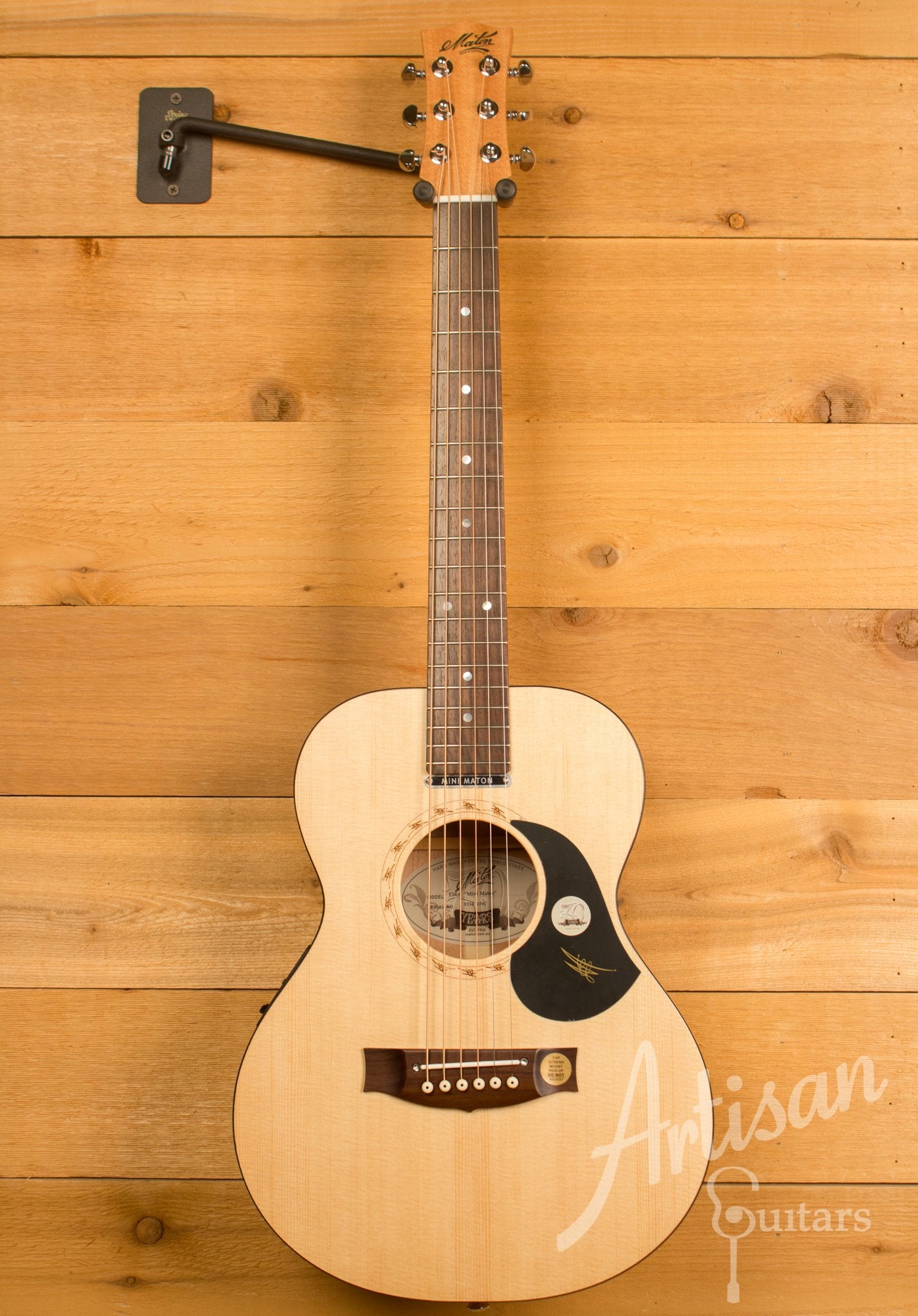 Maton EM6 Mini Guitar Sitka Spuce and Queensland Maple AP5 Original ID-11596 - Artisan Guitars