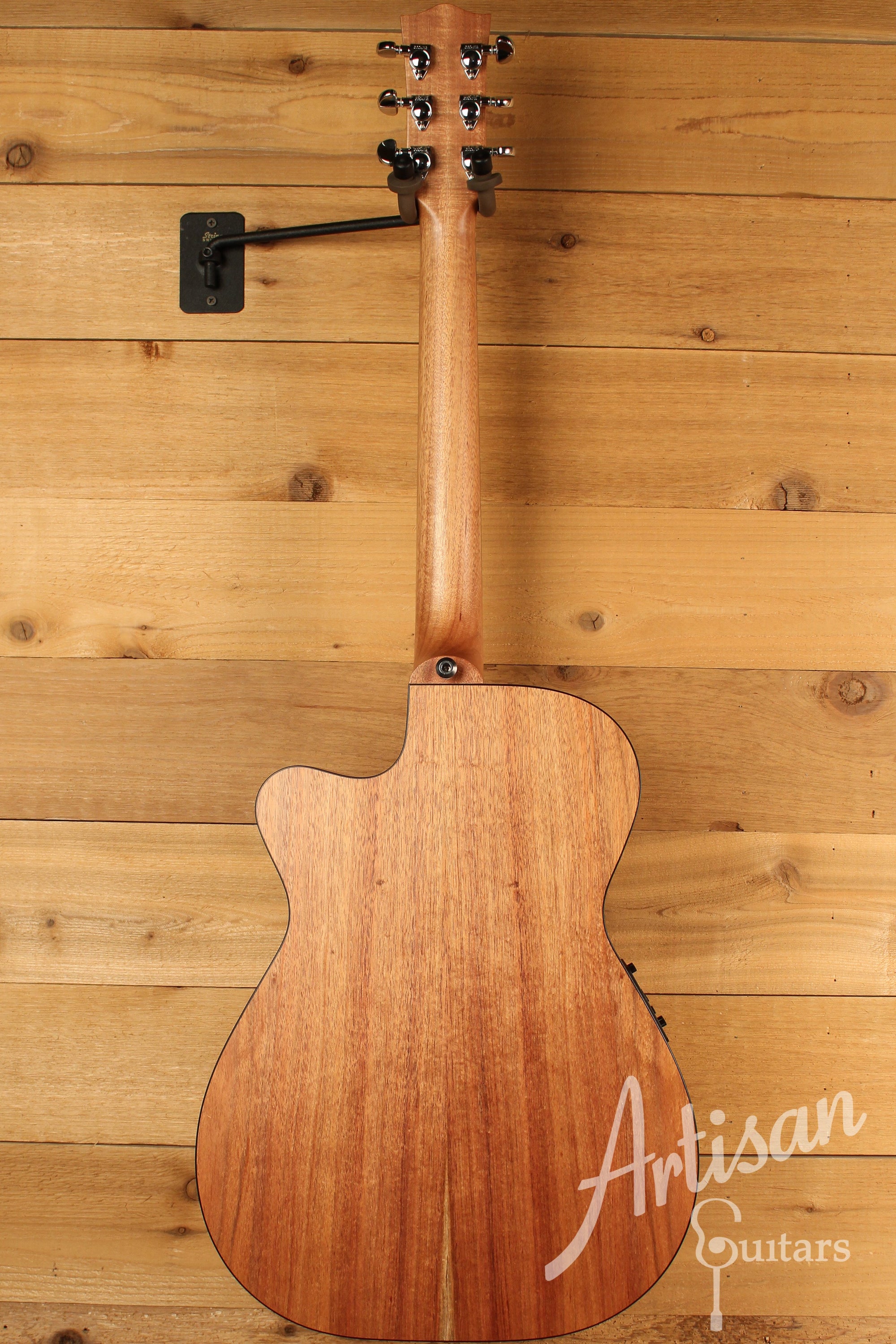 Maton EBW808 Cutaway Guitar w/ Blackwood Top, Back & Sides w/ AP5 Pro Pickup System ID-12992 - Artisan Guitars