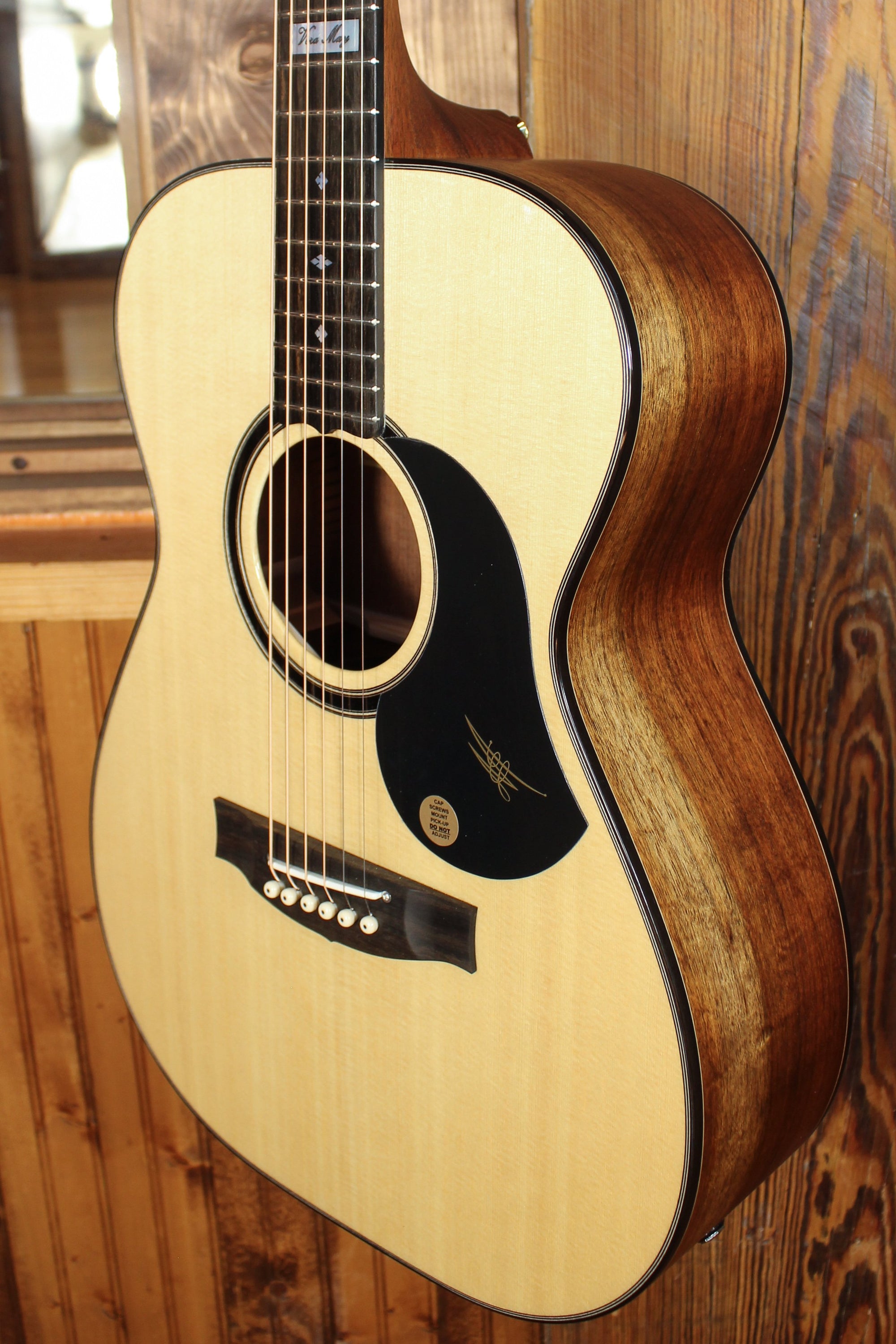 Maton Vera May Special w/ Lutz Spruce & Blackwood ID-13779 - Artisan Guitars