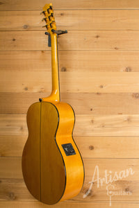 Maton ECJ85 Custom Jumbo Guitar with Sitka Spruce and Rock Maple Pre-Owned 2009 ID-11214 - Artisan Guitars