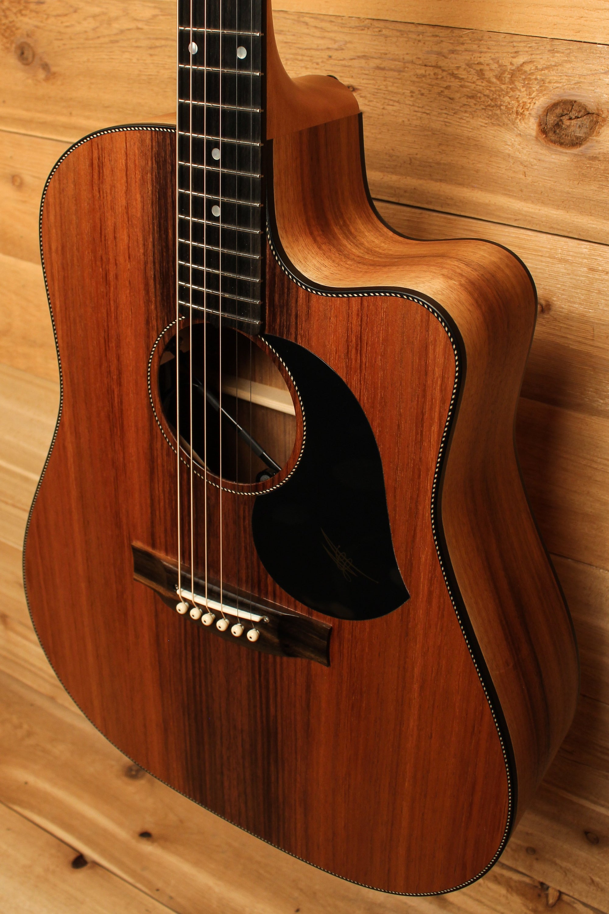 Maton EBW70C Blackwood Dreadnought w/ AP5 Pro Pre-Owned 2018 ID-13632 - Artisan Guitars