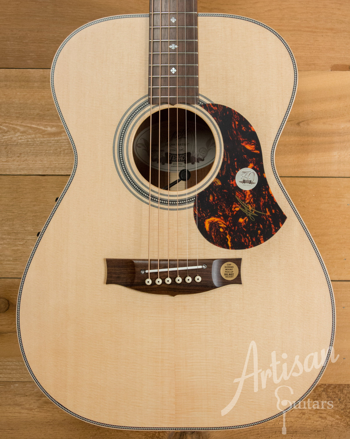 Maton EBG808 Artist Series Sitka Spruce and Blackwood ID-11194 - Artisan Guitars